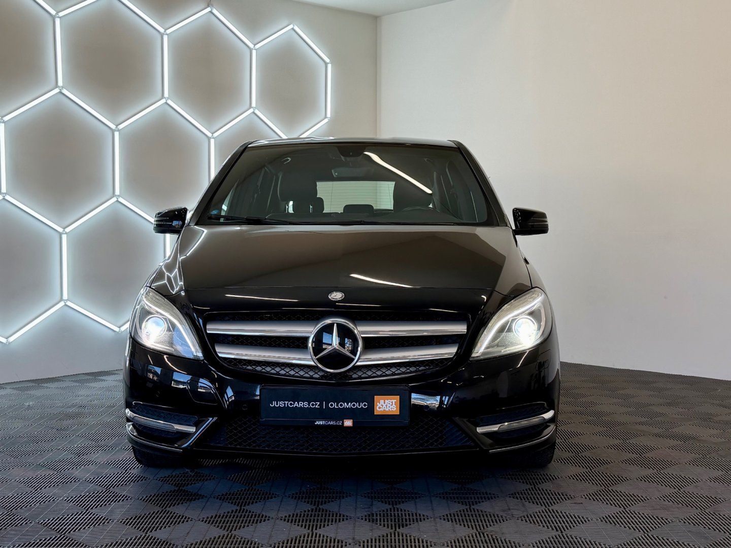 Mercedes-Benz Třídy B, 180 CDi AUTOMAT/GPS NAVI - fotka 2