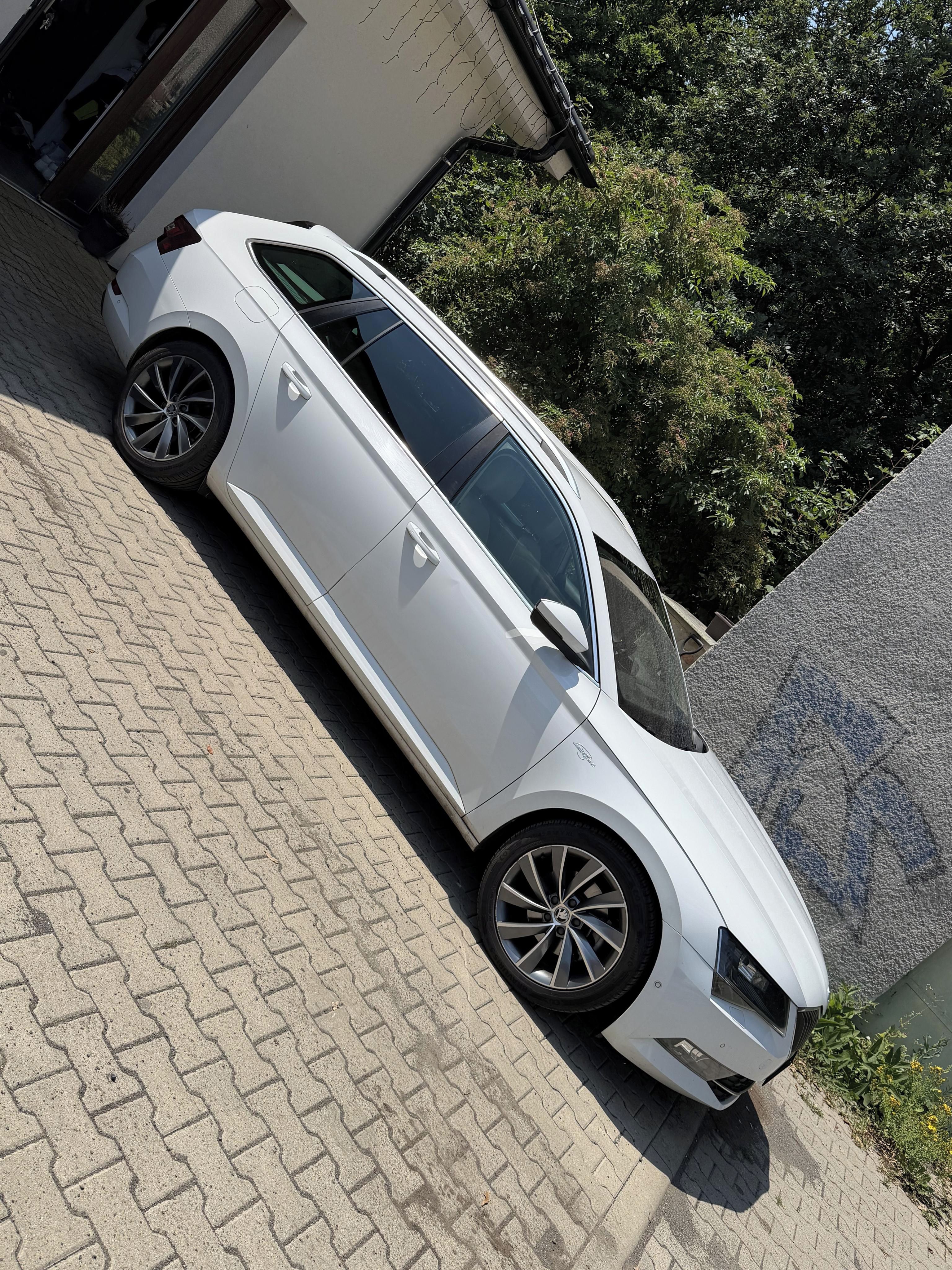 Škoda Superb, 2.0 TSI , 162 kw - fotka 4