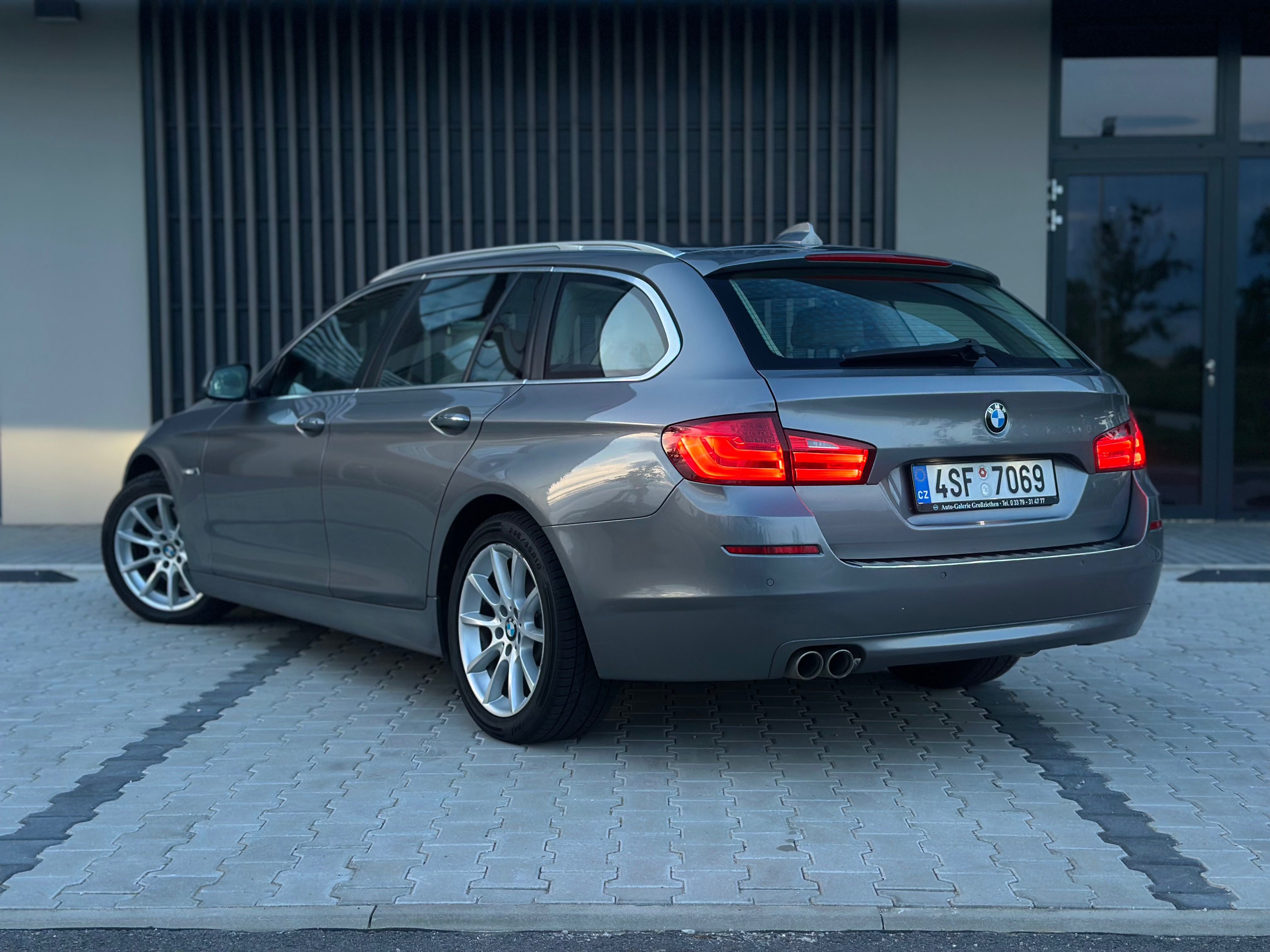 BMW Řada 5, Bmw f11 525d 2013, AUTOMAT - fotka 3