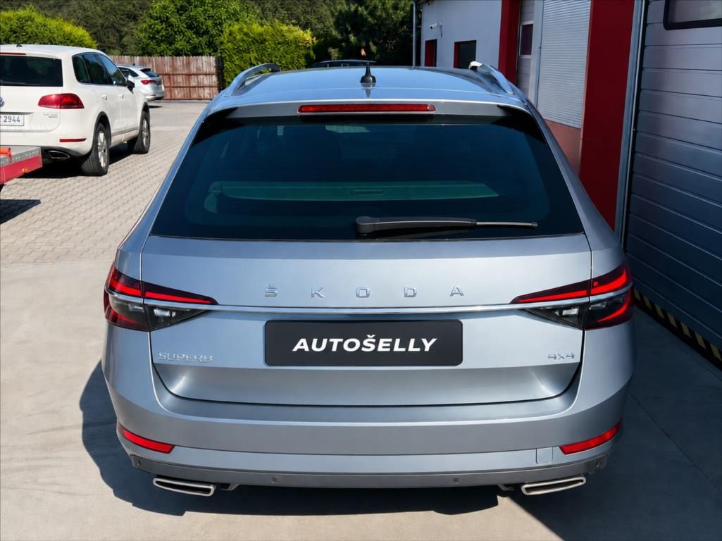 Škoda Superb, 2,0 TSi L&K 4x4 DSG 272PS LED - fotka 4