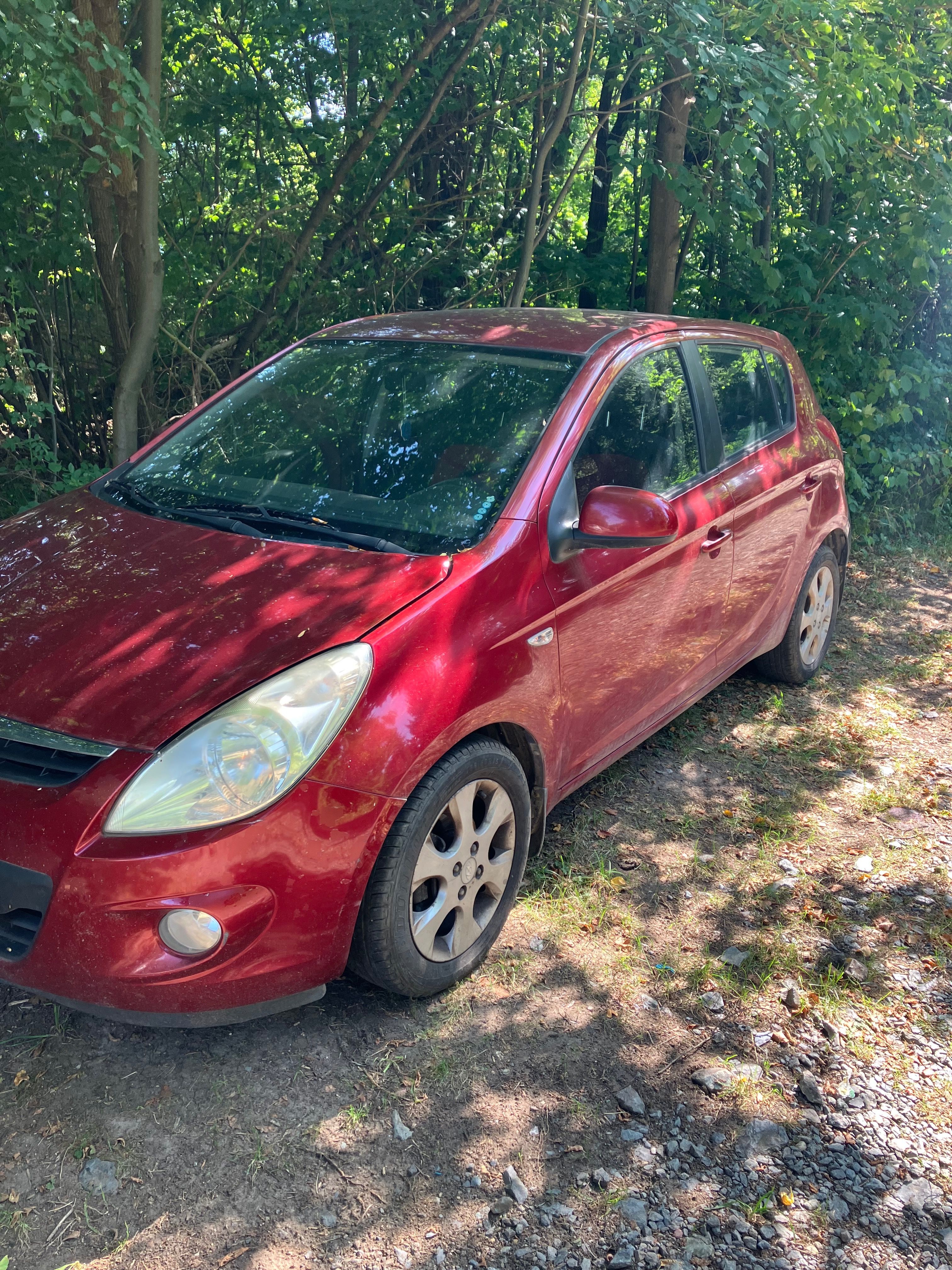 Hyundai i20, na díly, platná STK, pojízdné - fotka 2