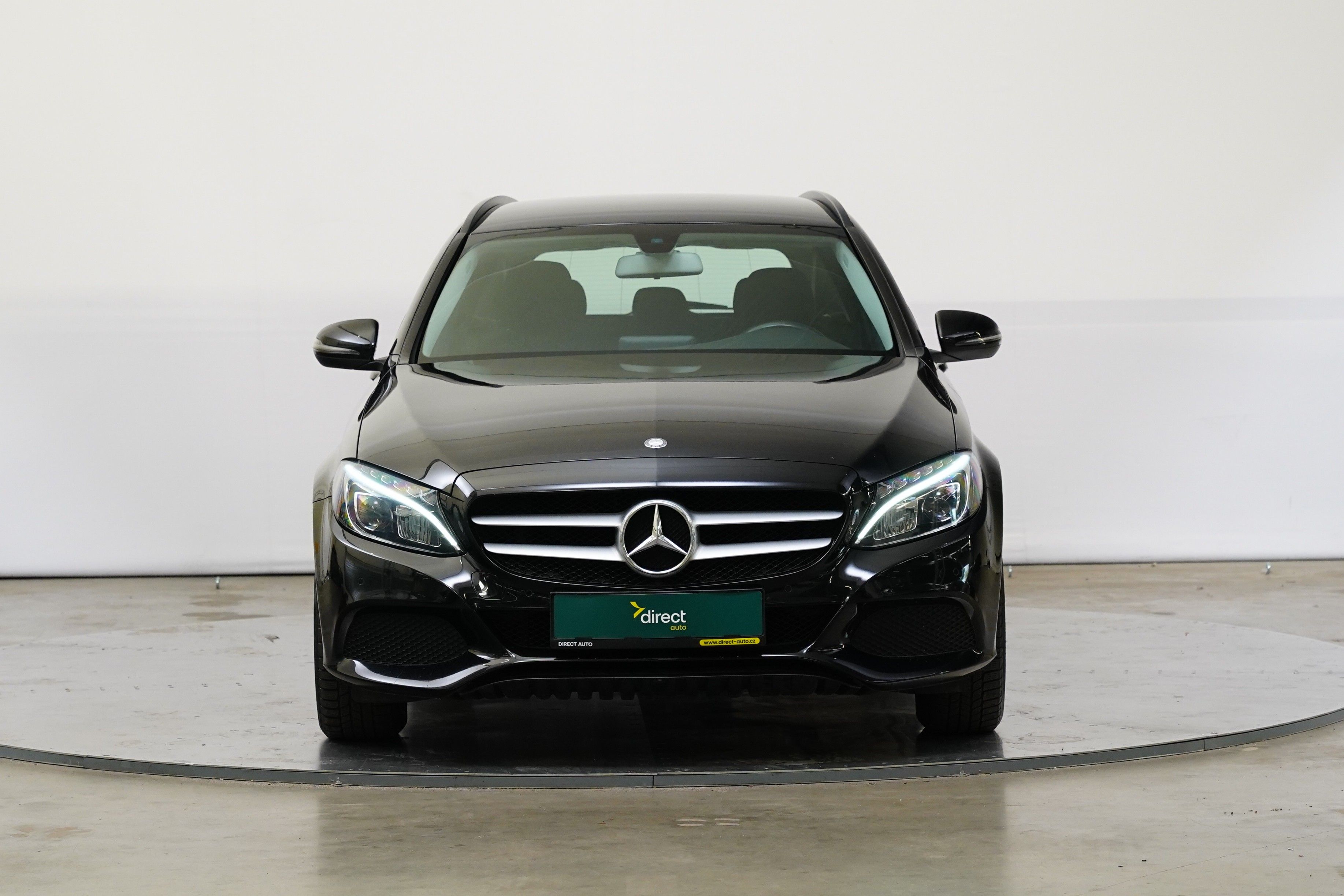 Mercedes-Benz Třídy C, 220 d 125 kW Automatik - fotka 4