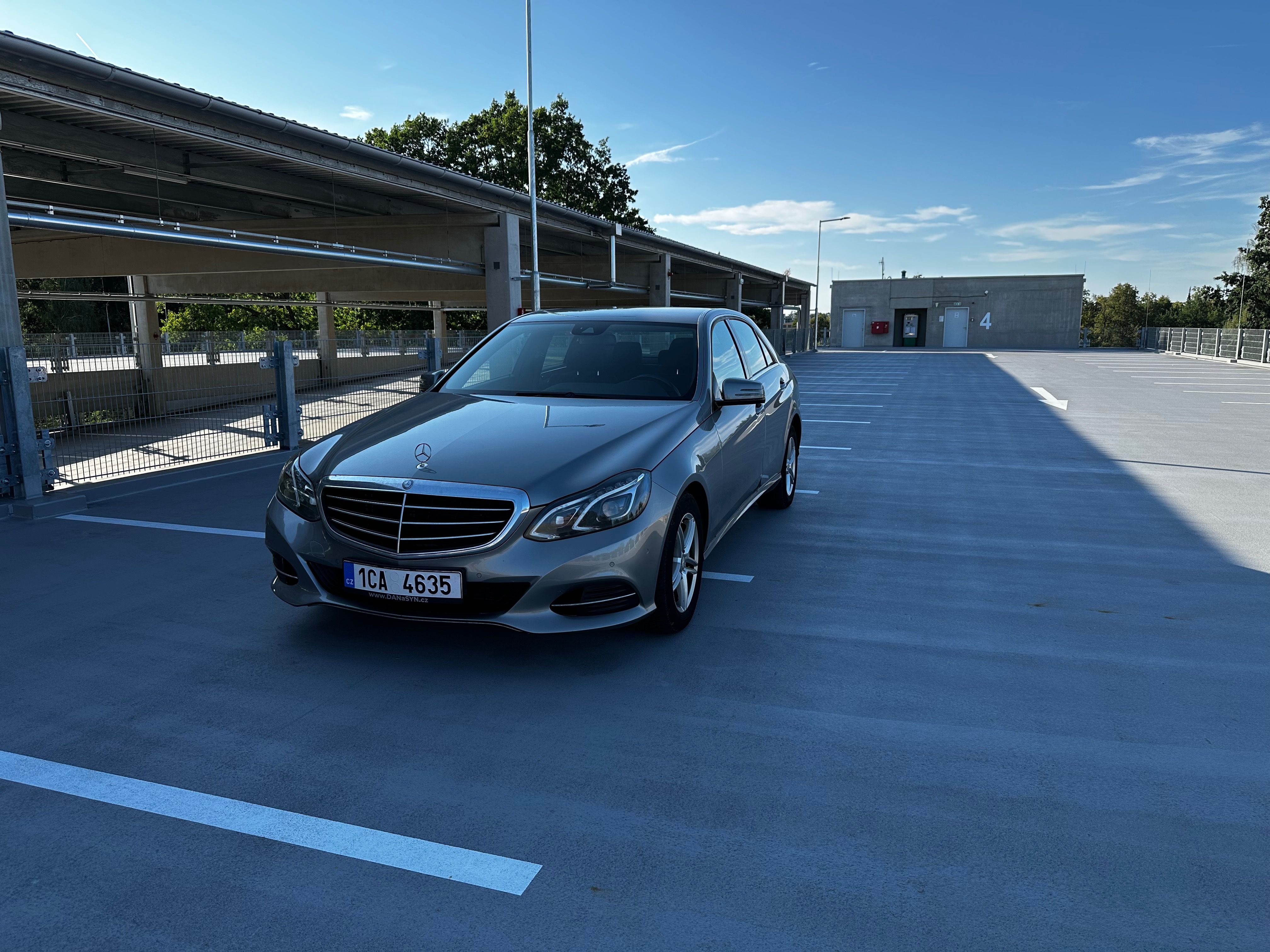 Mercedes-Benz Třídy E, 200 CDI nová zadní nápravnice