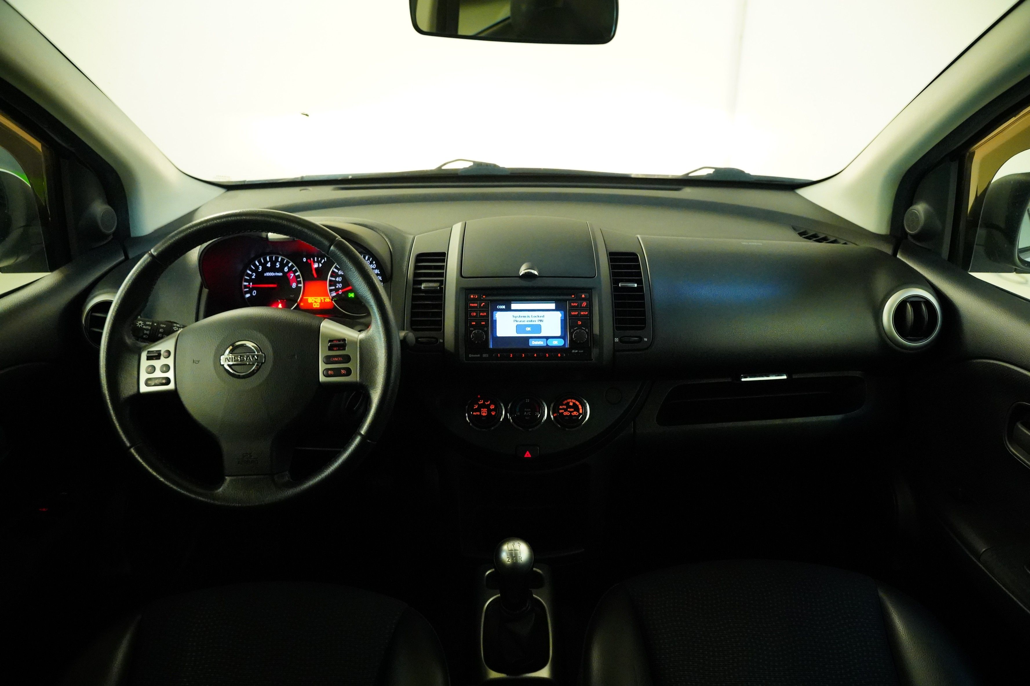 Nissan Note, 1.4 65 kW - fotka 5