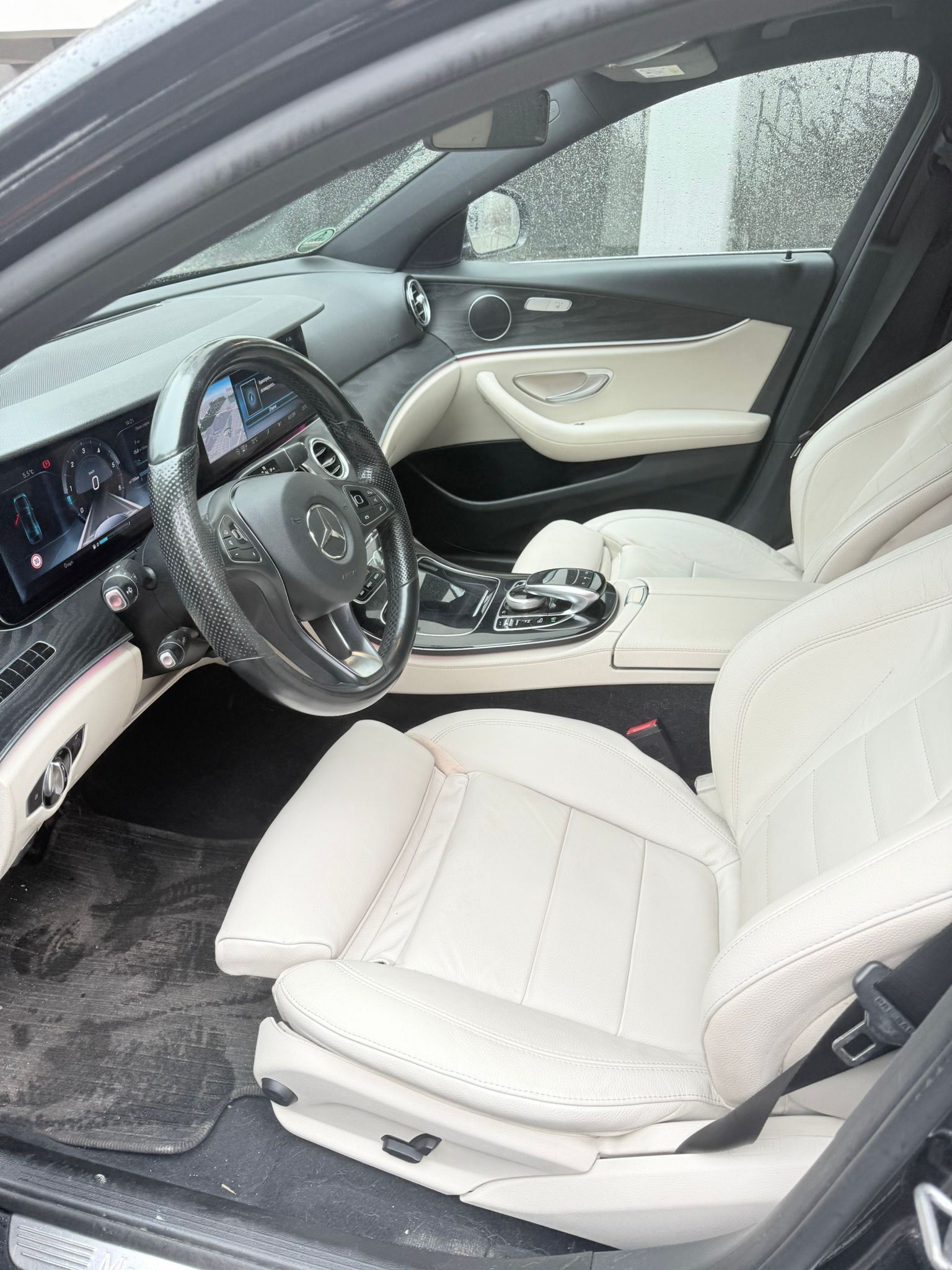 Mercedes-Benz Třídy E - fotka 4