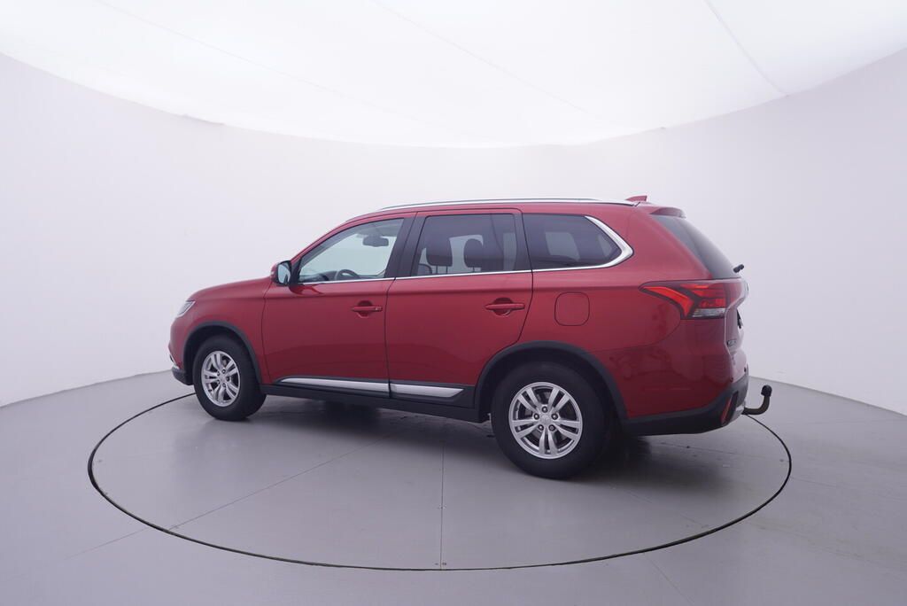 Mitsubishi Outlander, 2.0 Mivec 110 kW - fotka 3