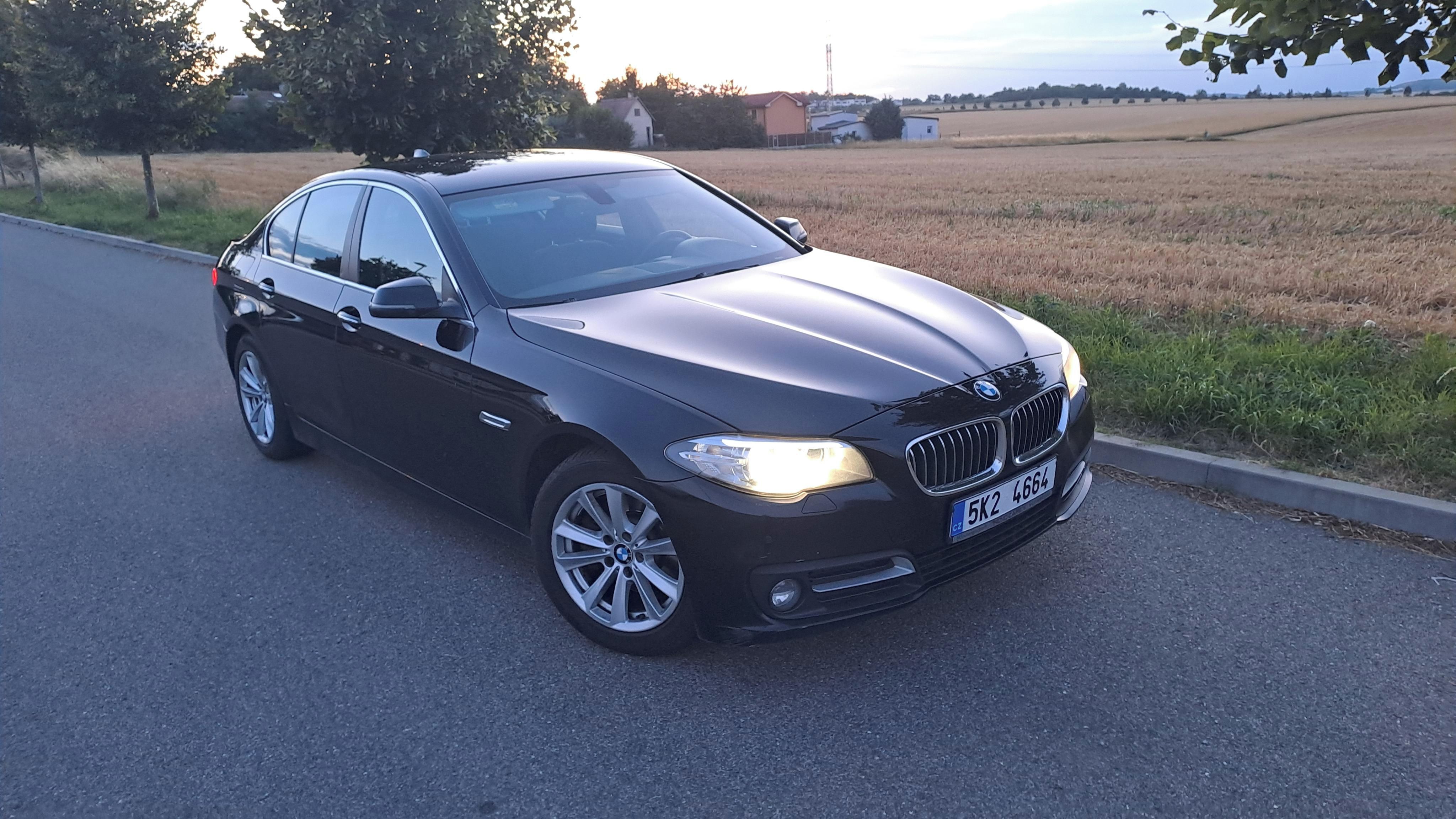 BMW Řada 5, 520d - fotka 5