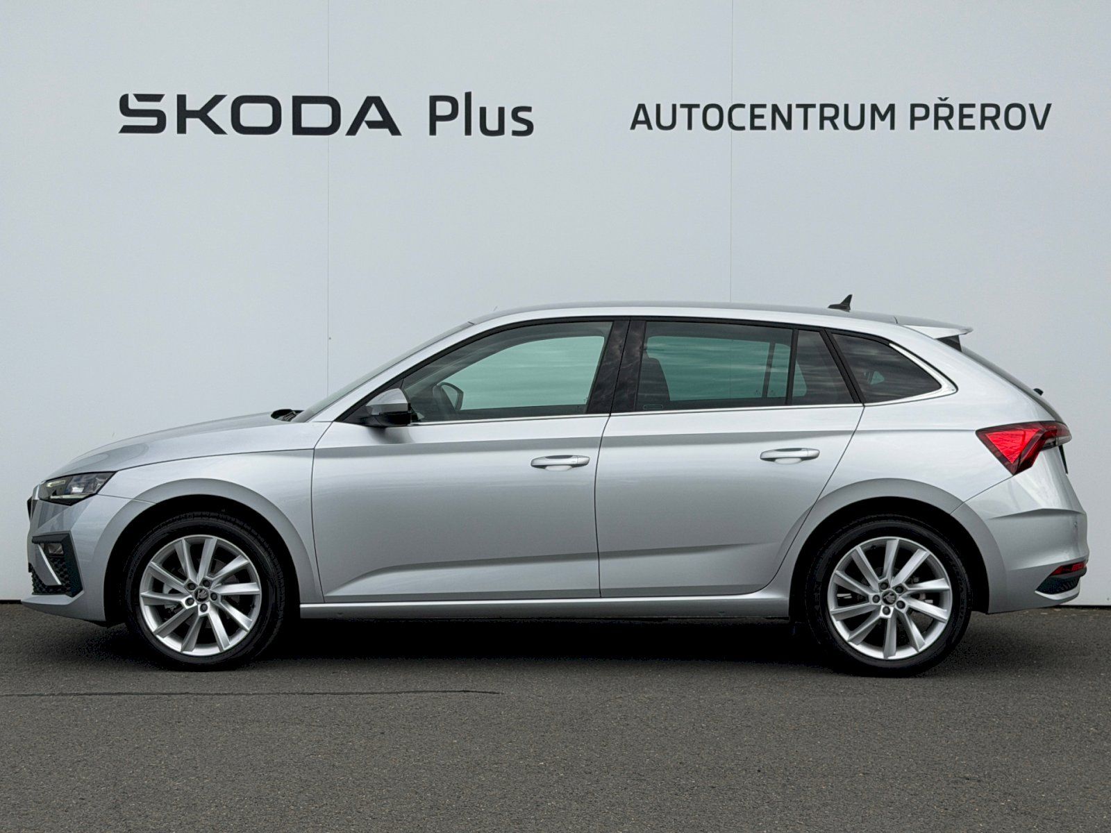Škoda Scala, 1.0TSI 85kW DSG Top Selection - fotka 3