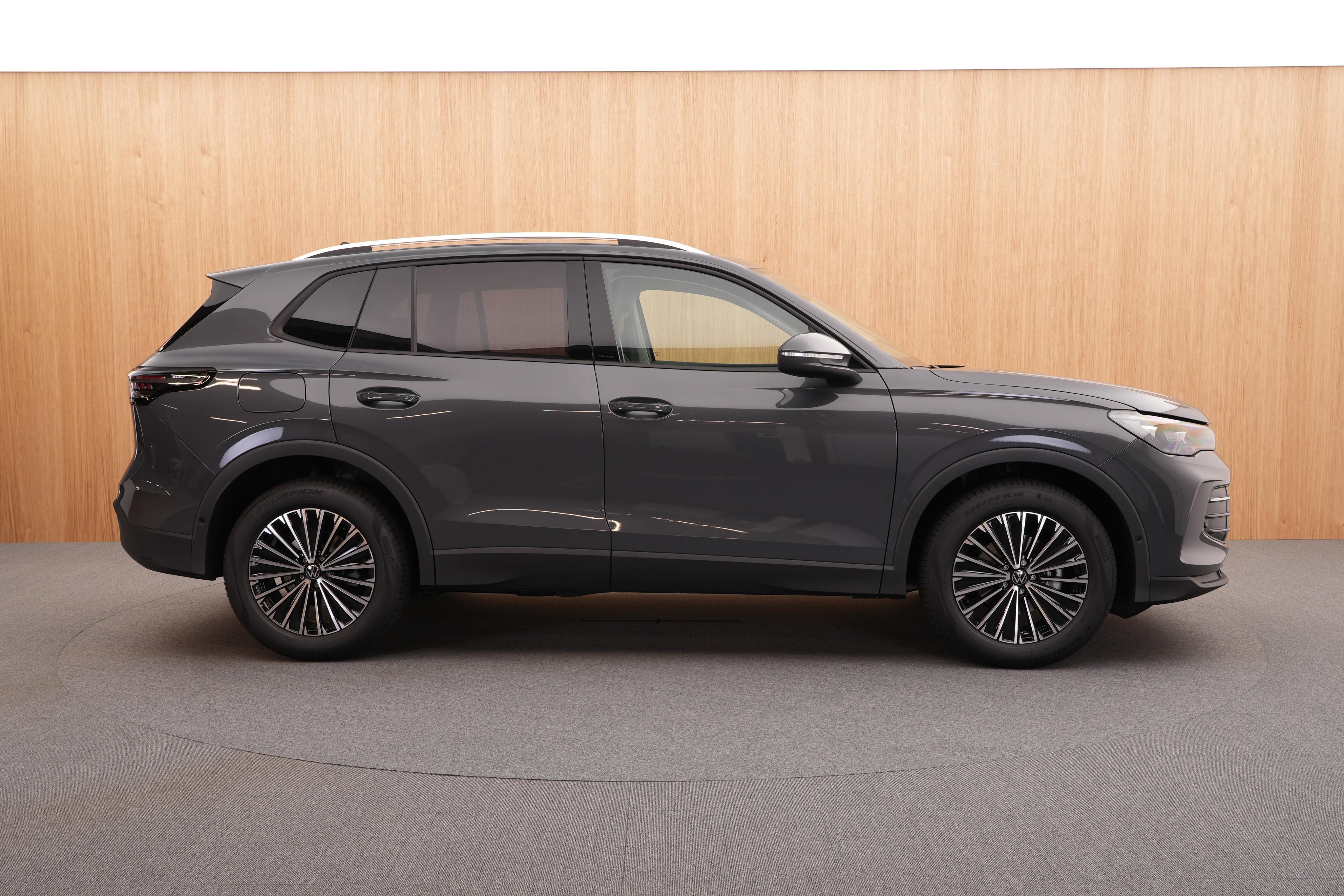 Volkswagen Tiguan, People 1.5 eTSI DSG - fotka 5