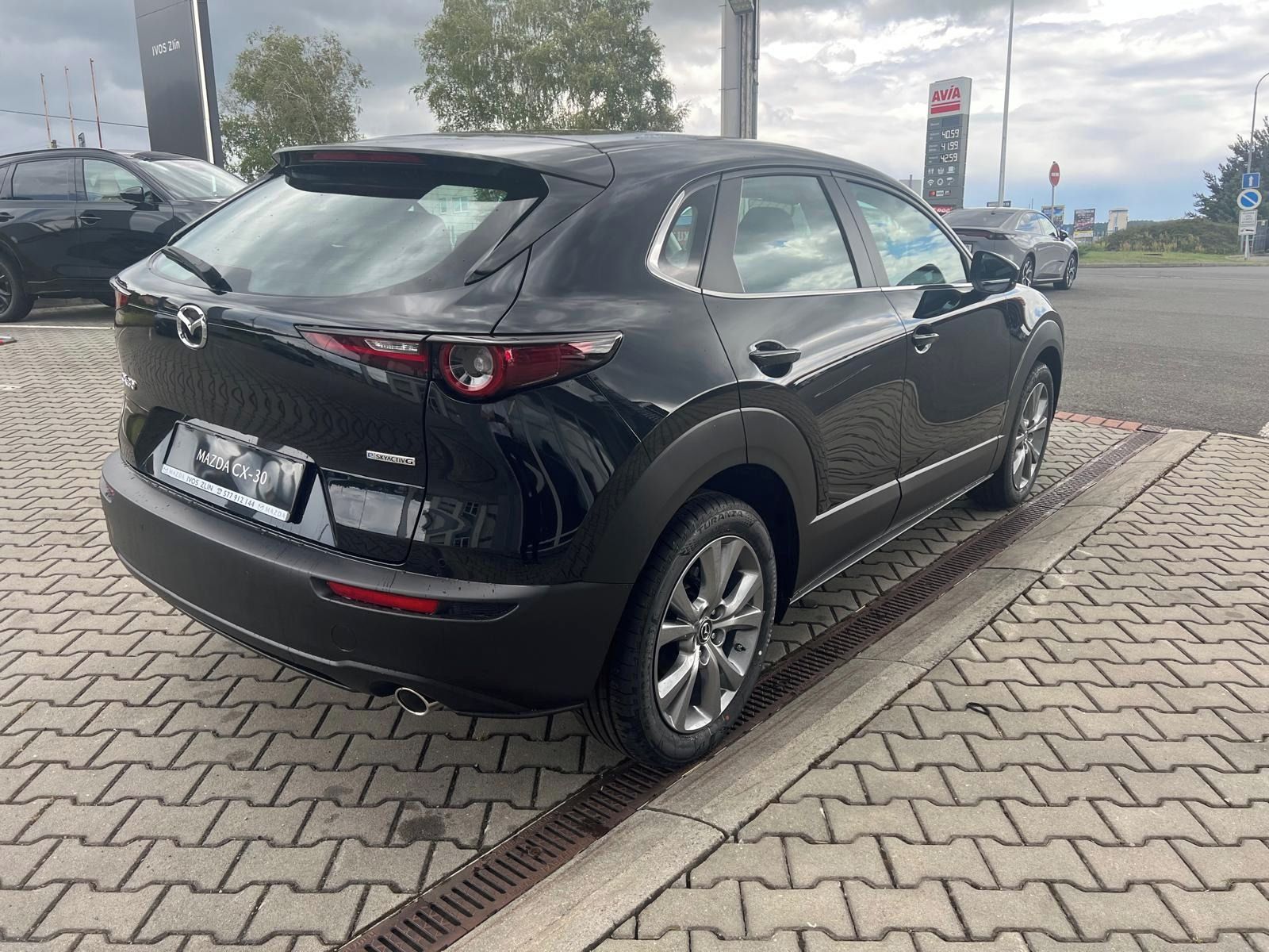 Mazda CX-30, 2,5 6AT Centre Line - fotka 4