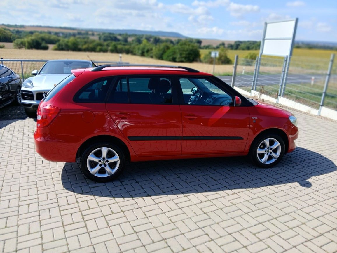 Škoda Fabia, 1,2 TSI 1.majitel Family - fotka 6