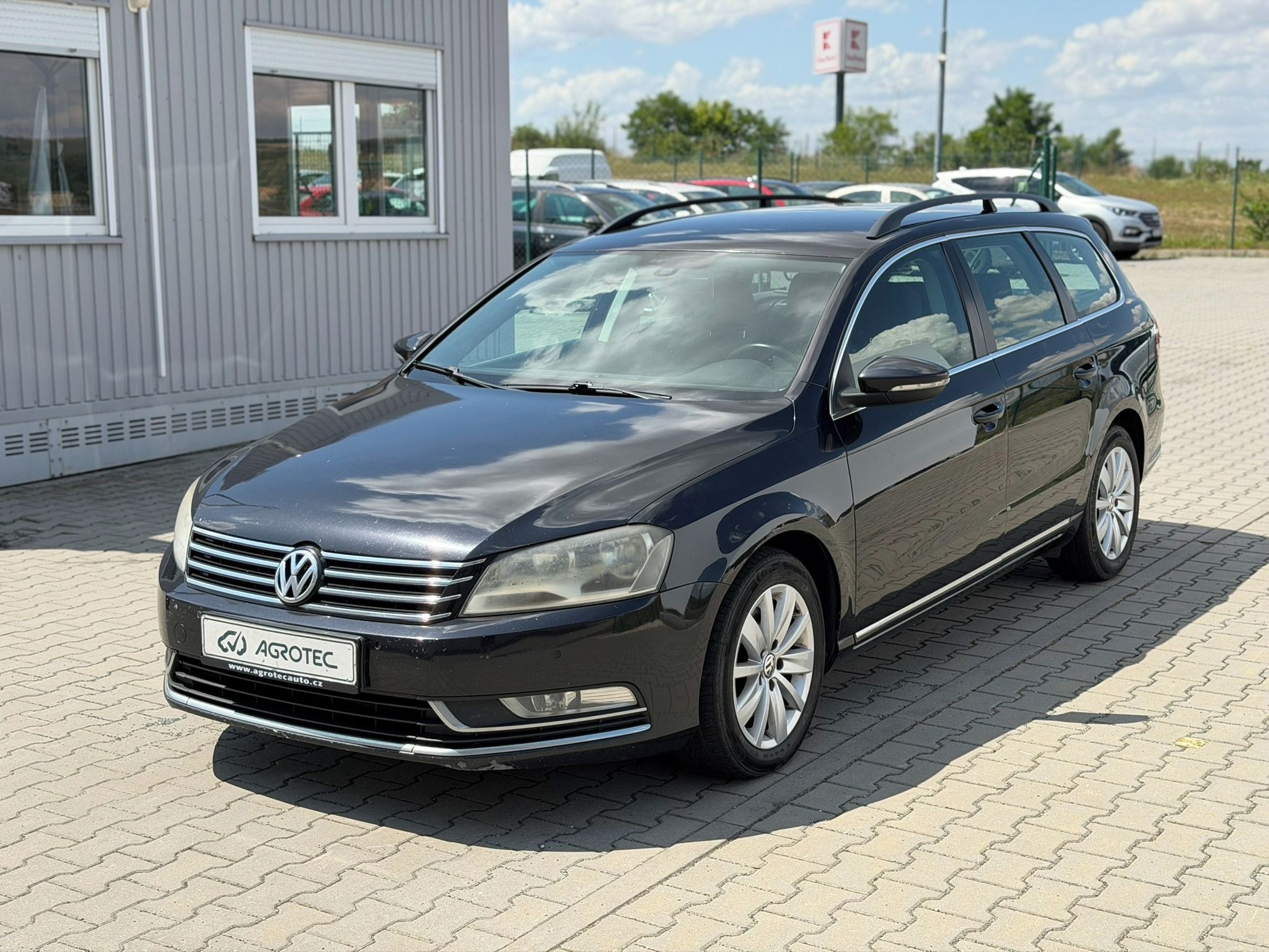 Volkswagen Passat, 2.0 TDI 103 kW Comfortline - fotka 3