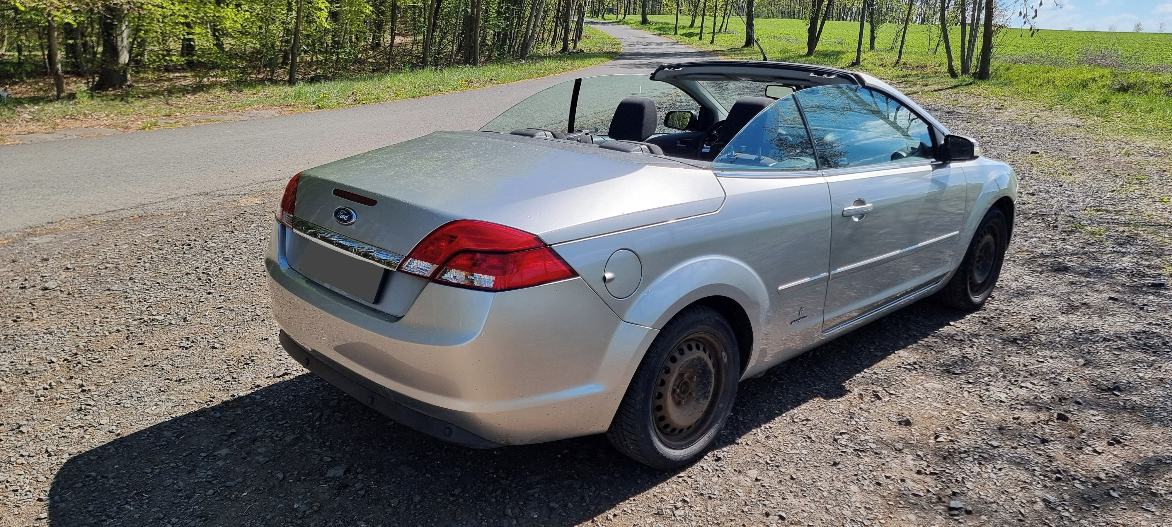 Ford Focus, Ford Focus CC 1.6 74 kW - fotka 5