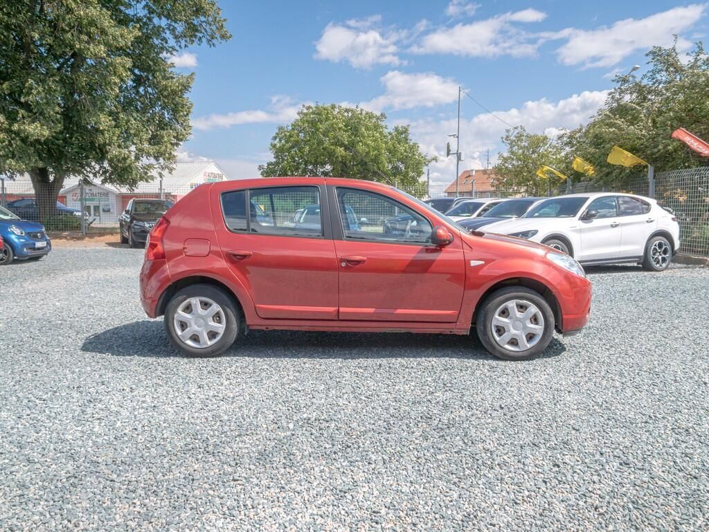 Dacia Sandero, ČR 1.2i 55KW KLIMA – 1 MAJITEL - fotka 4