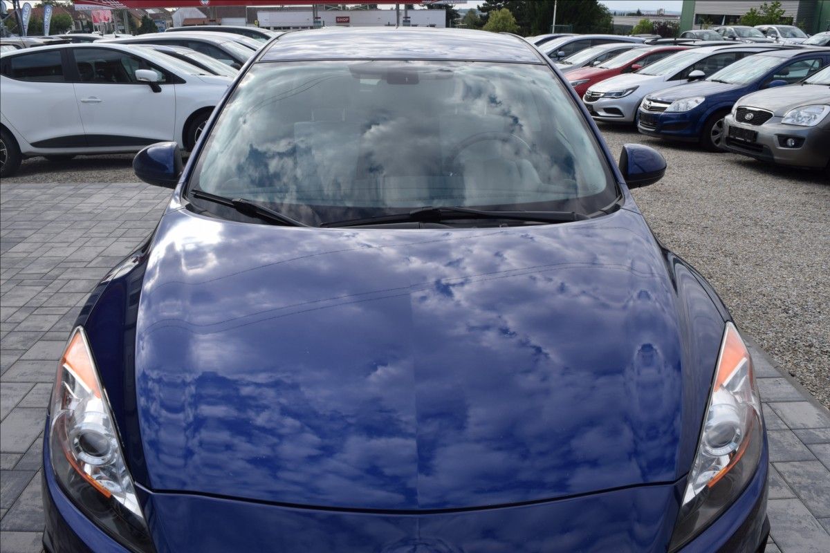 Mazda 3, 1,6 i 77KW VÝHŘEV NOVÁ STK - fotka 3