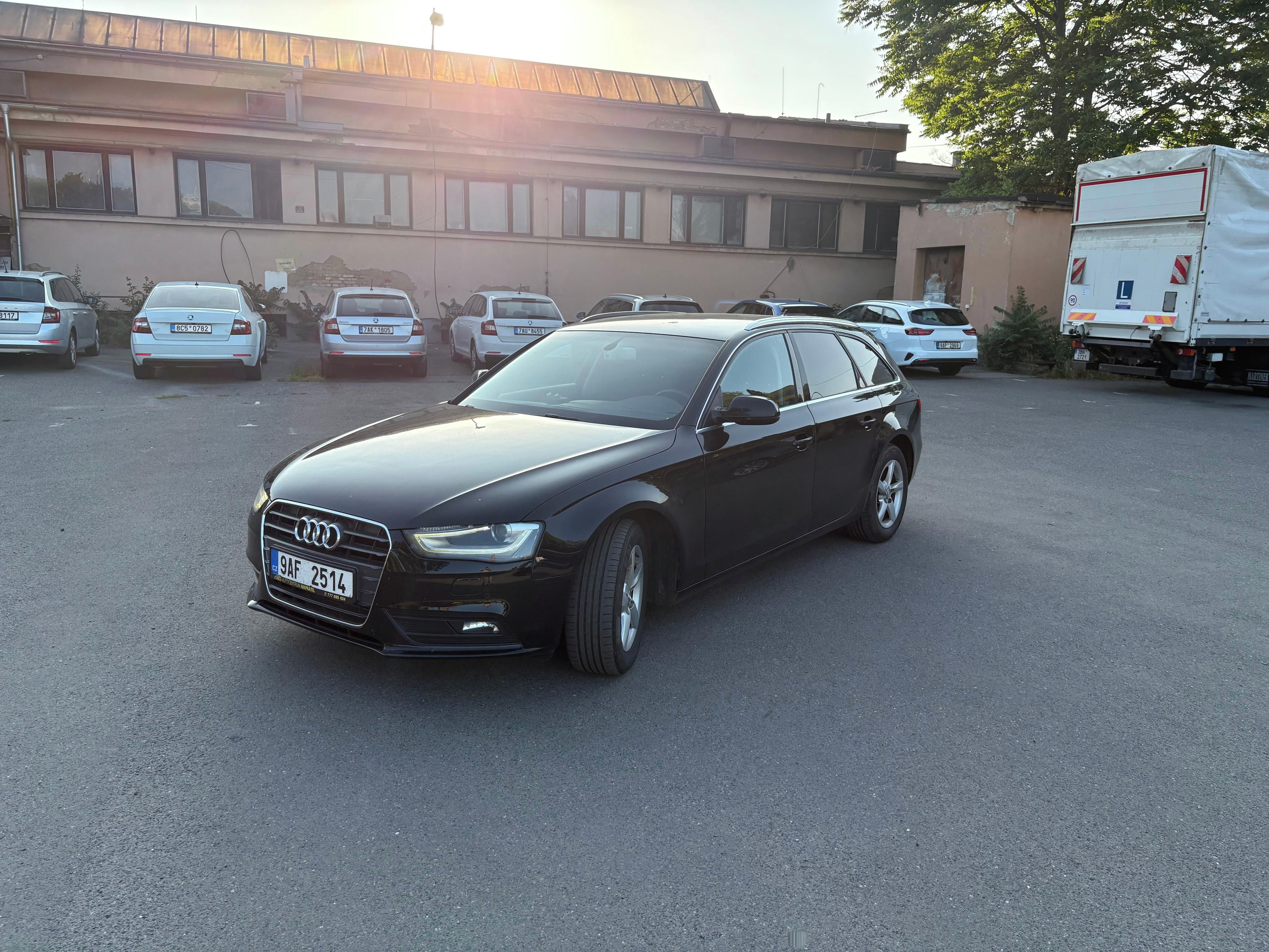 Audi A4 Avant, 2.0 TDI 132kW - fotka 2