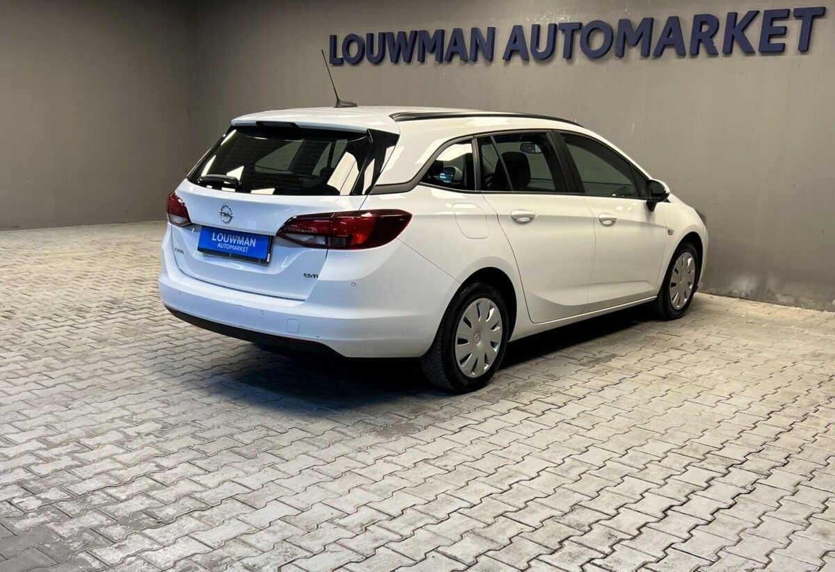Opel Astra, Fleet Edition ST - fotka 3