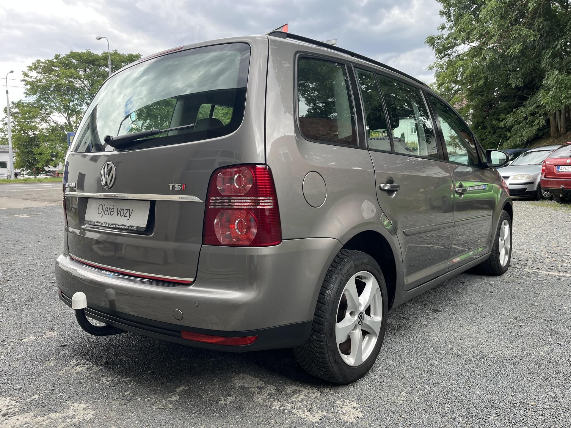 Volkswagen Touran, 1,4 TSi 103 Kw TAŽNÉ - fotka 5