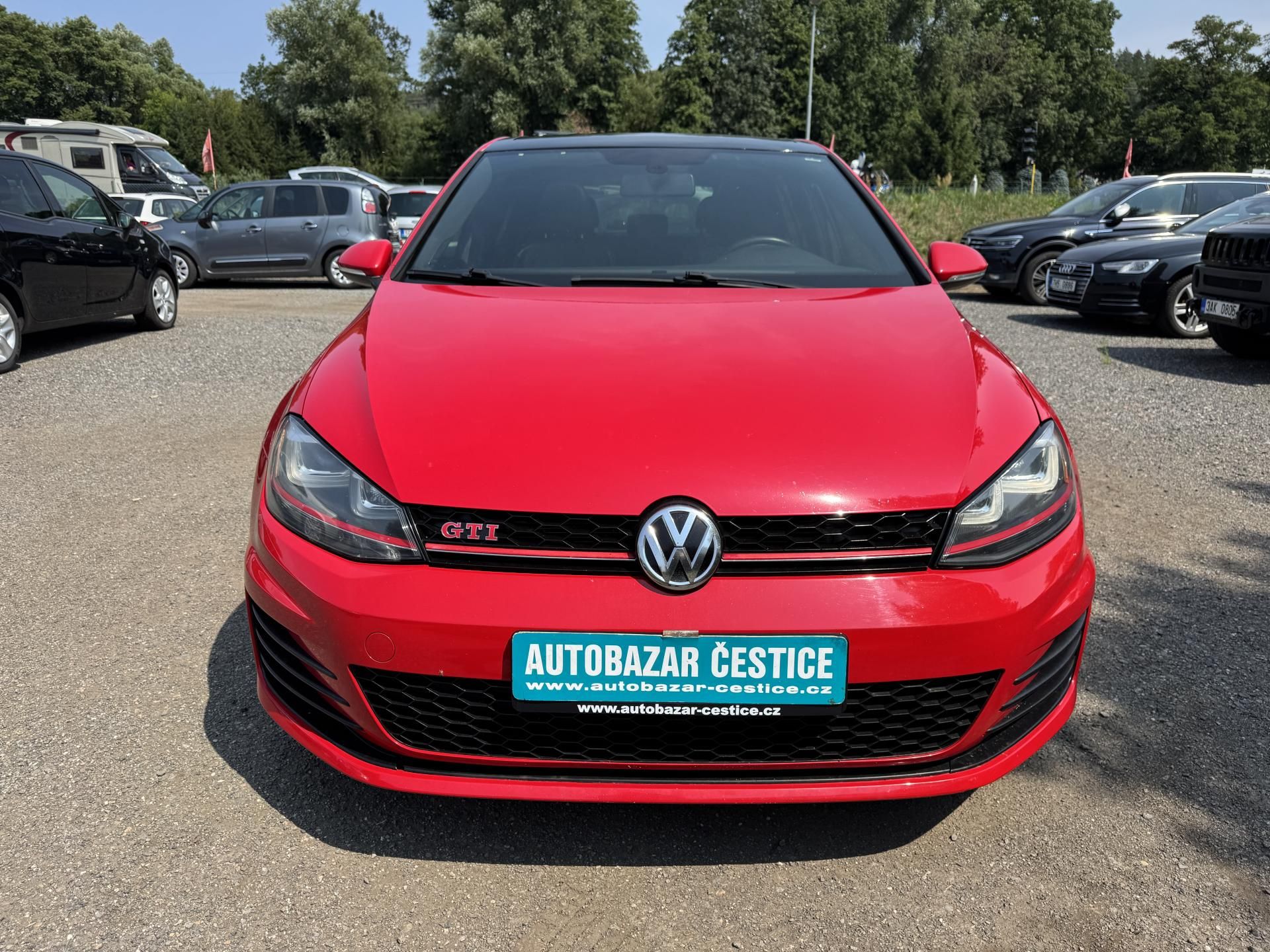 Volkswagen Golf, 2.0 GTI 169KW - fotka 2