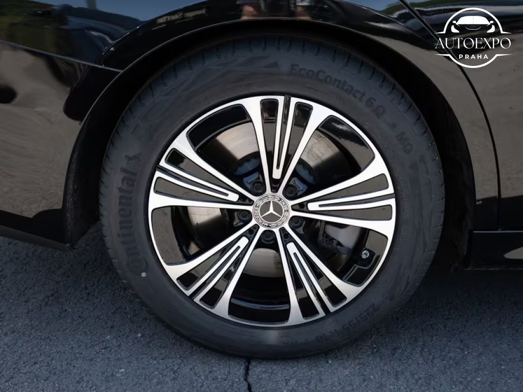 Mercedes-Benz Třídy E, 450d 4Matic DIGITAL - fotka 3