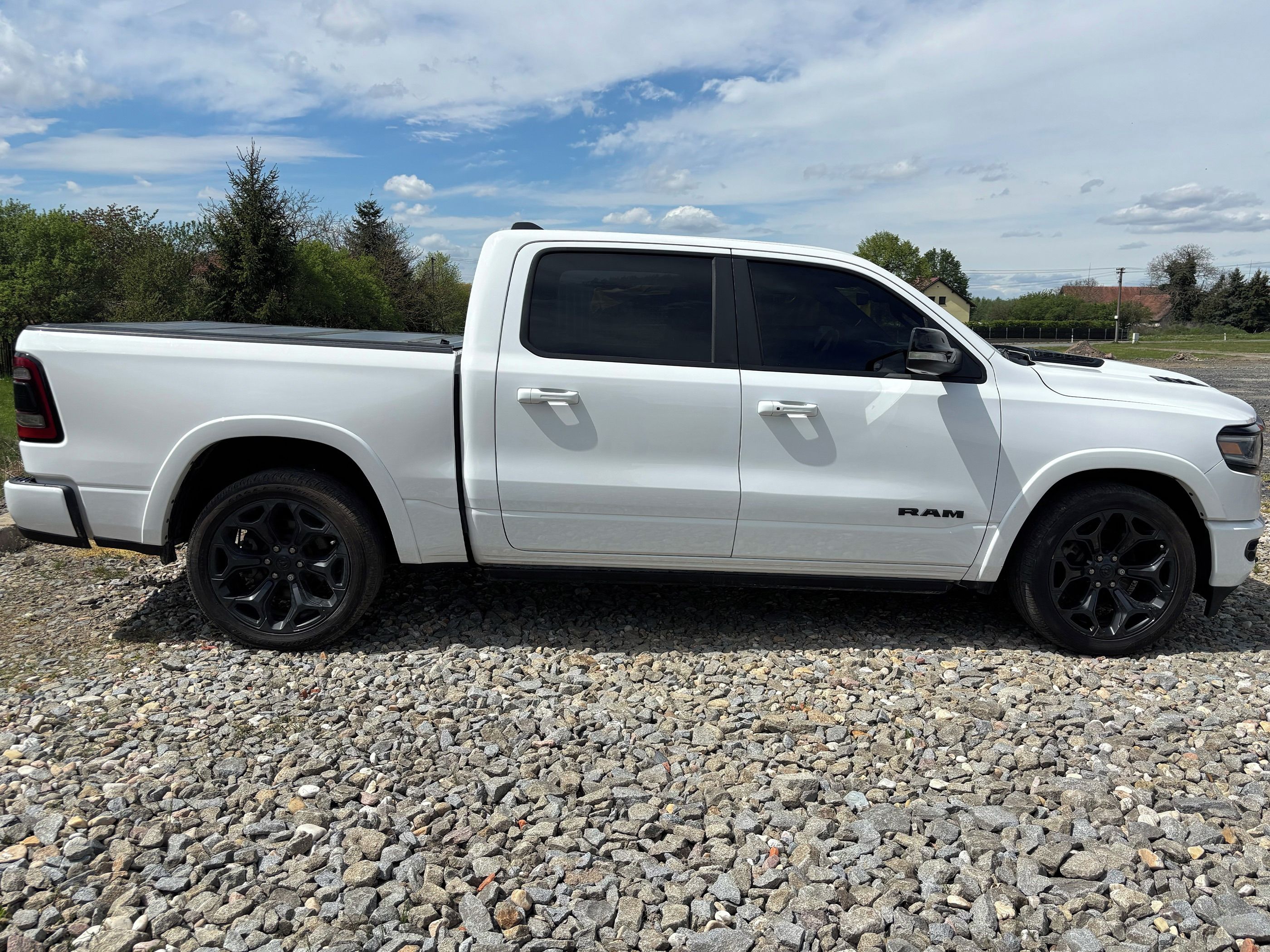 RAM 1500, 4x4 5,7 HEMI LIMITED DPH STK - fotka 6