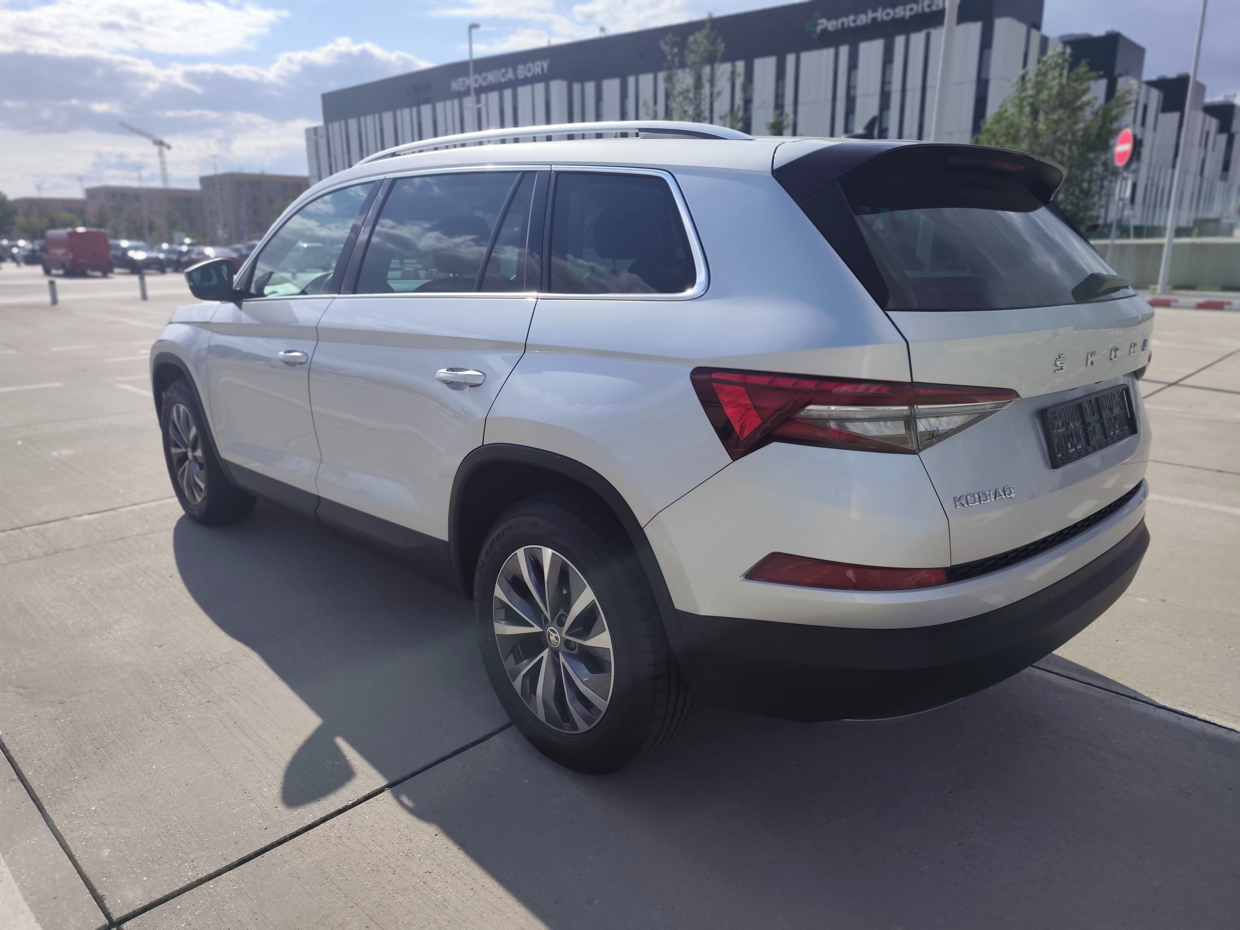 Škoda Kodiaq, 2.0 TDI Top Stav Plná nádrž - fotka 6