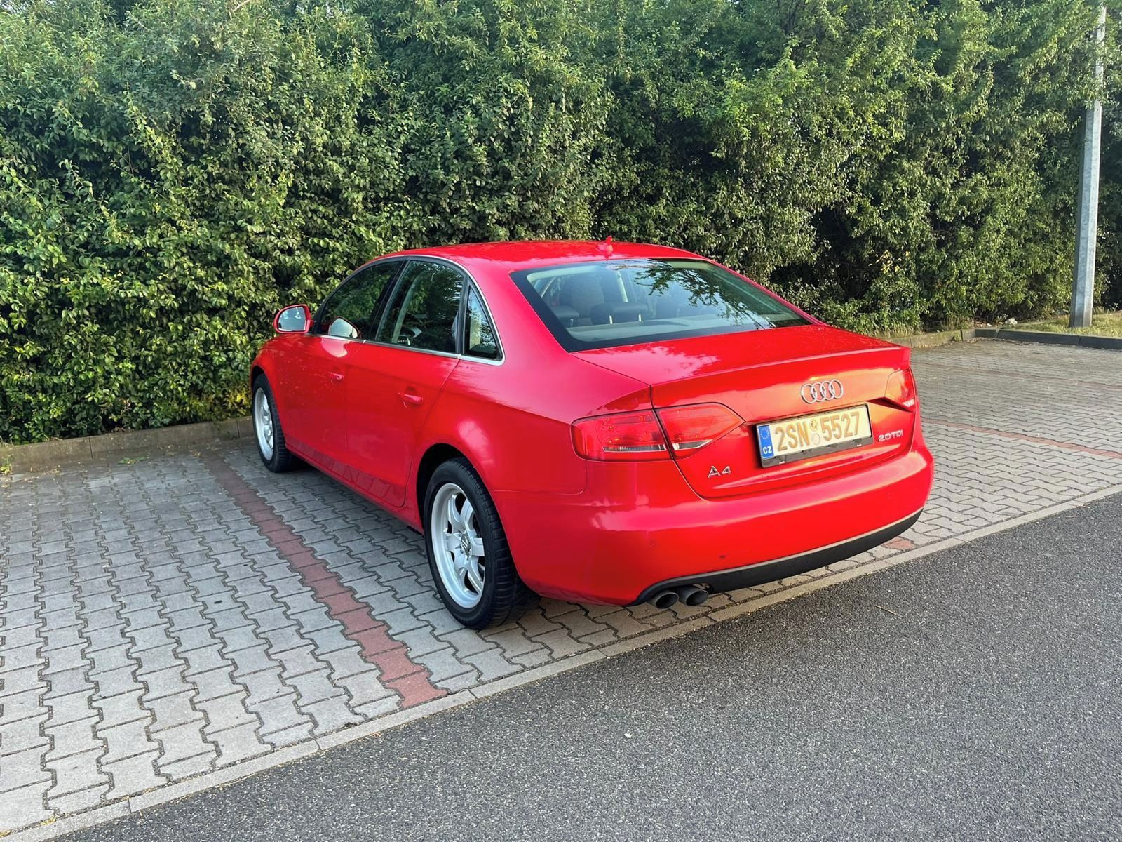 Audi A4, B8 2.0 TDI - fotka 5