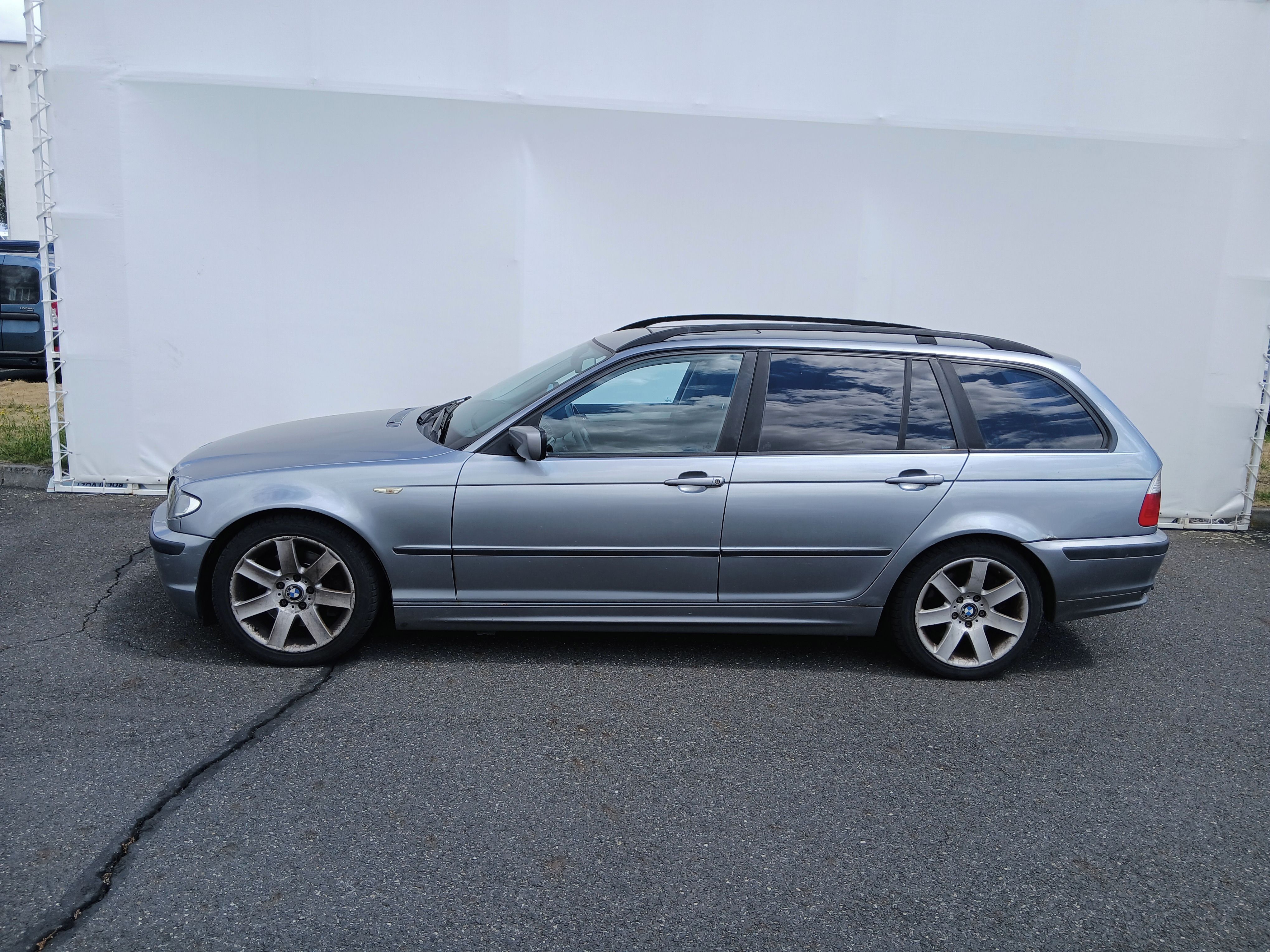 BMW Řada 3, E 46 330D - fotka 2