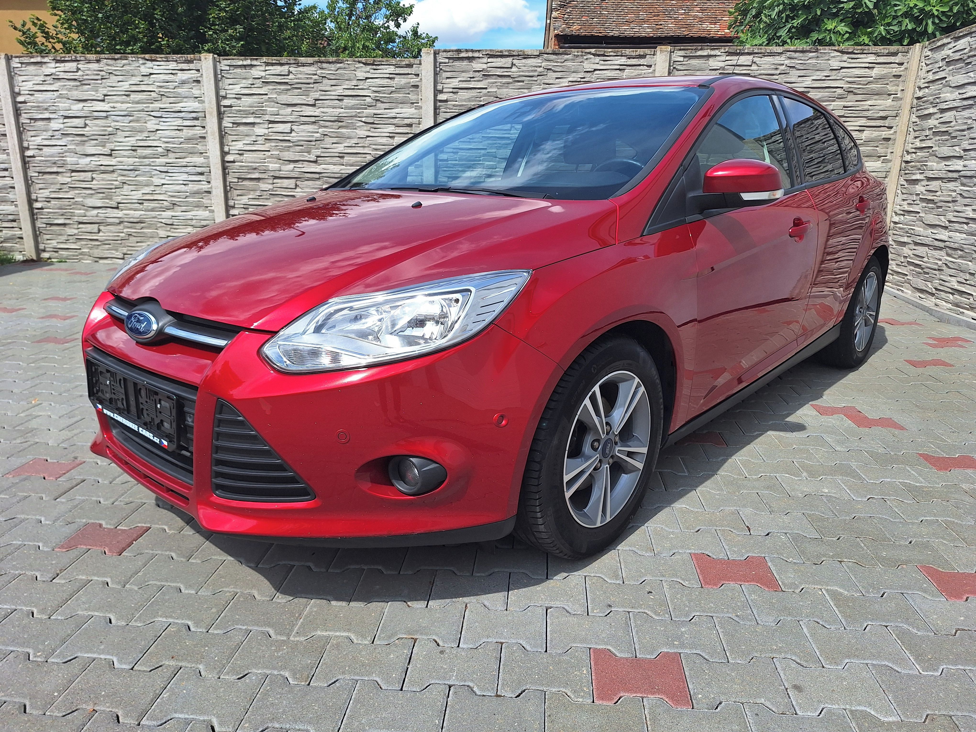 Ford Focus, 1,6TDCi 85kW,vyhř.čelní sklo - fotka 2