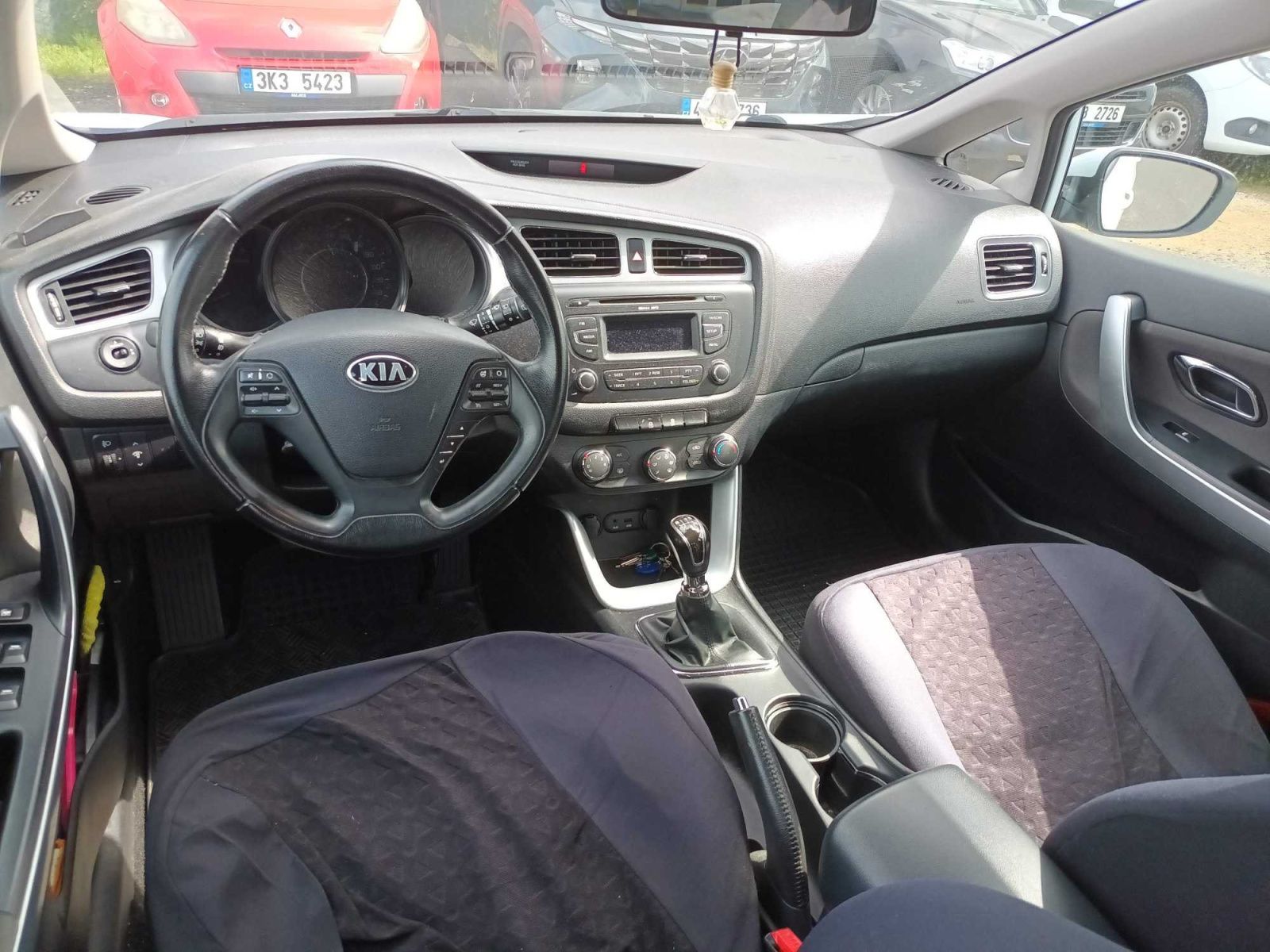 Kia Cee´d, 1.6 GDI, ČR,1.maj, Serv.kniha - fotka 3