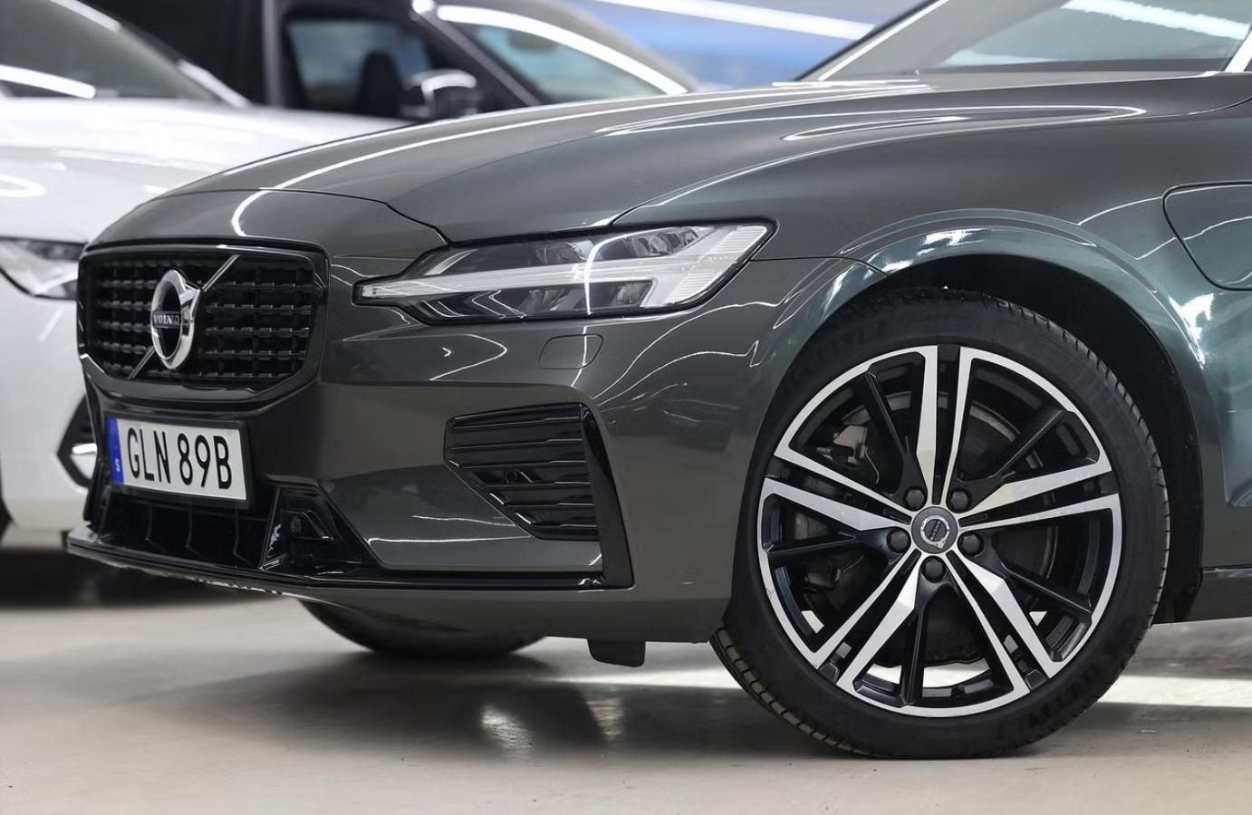 Volvo S60, Recharge T8 AWD R  Kam Tažné - fotka 2