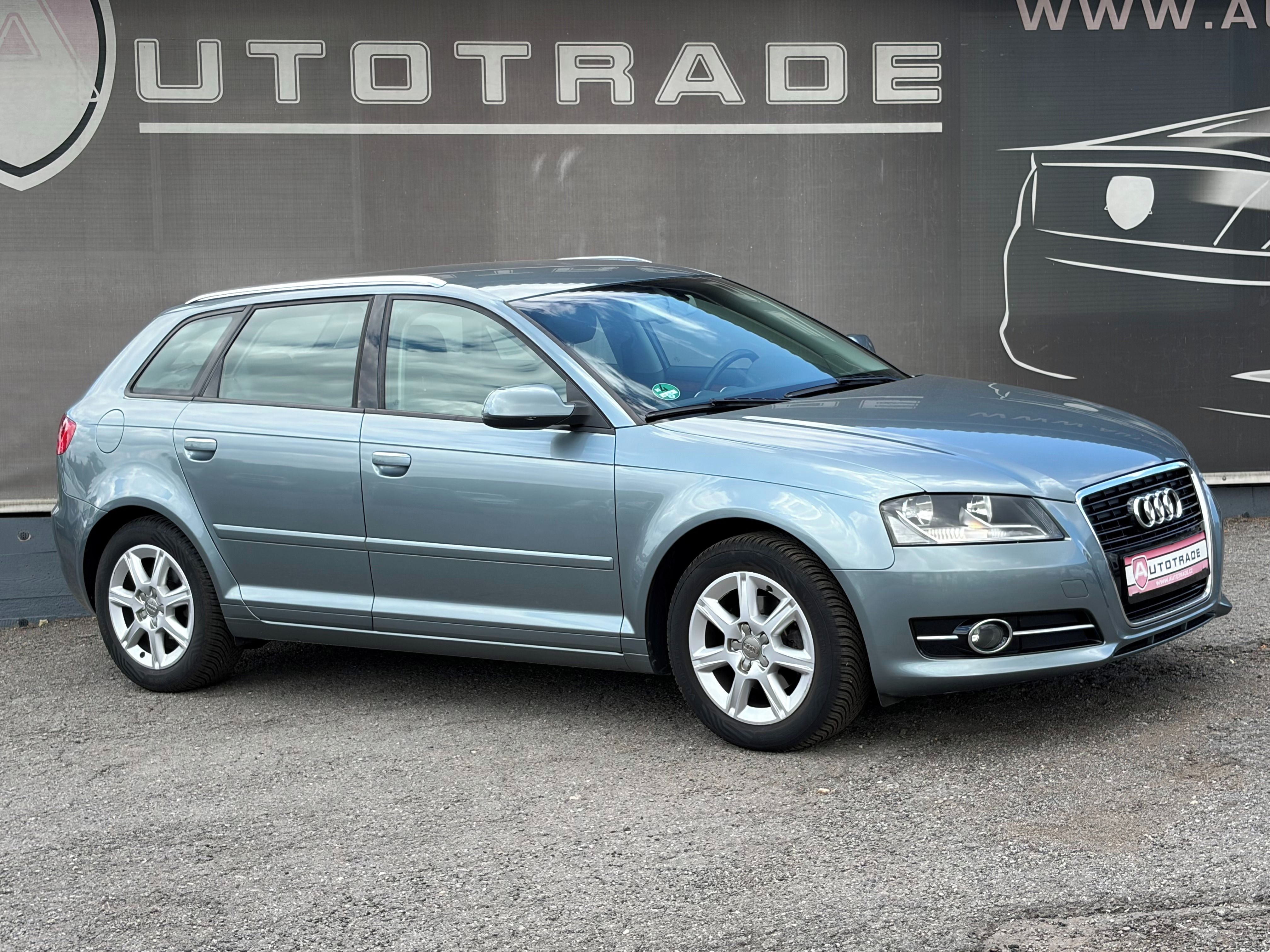 Audi A3, 1.6 MPi 75kW, KLIMA, 2x kola - fotka 6