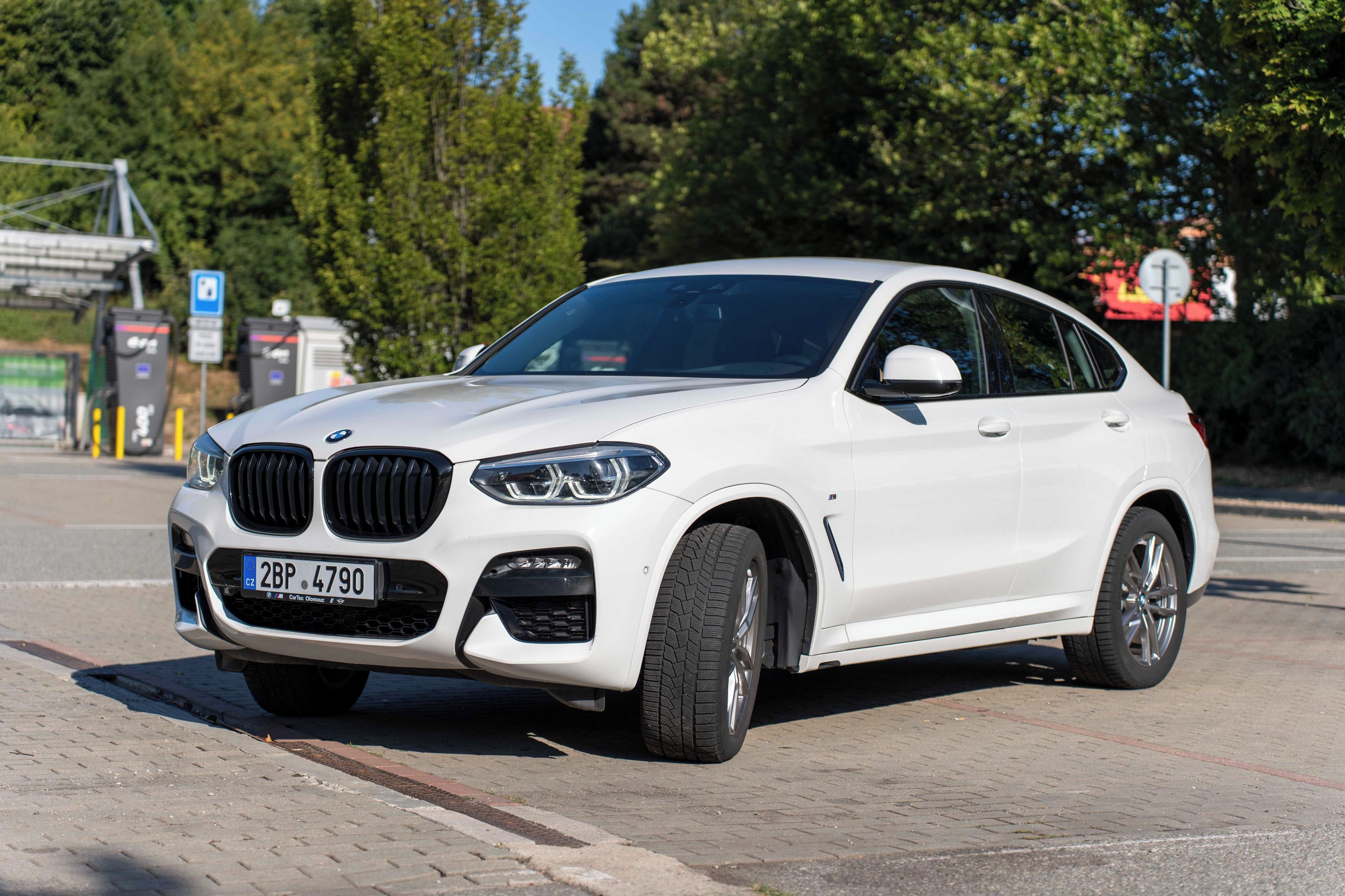 BMW X4, xDrive20d M Sport paket - fotka 6