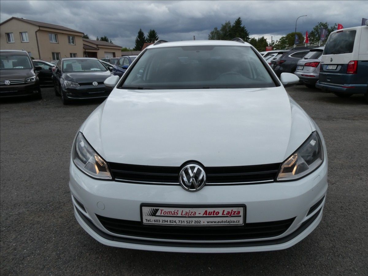 Volkswagen Golf, 1,2 TSi 81kW 2x kola, serviska - fotka 2