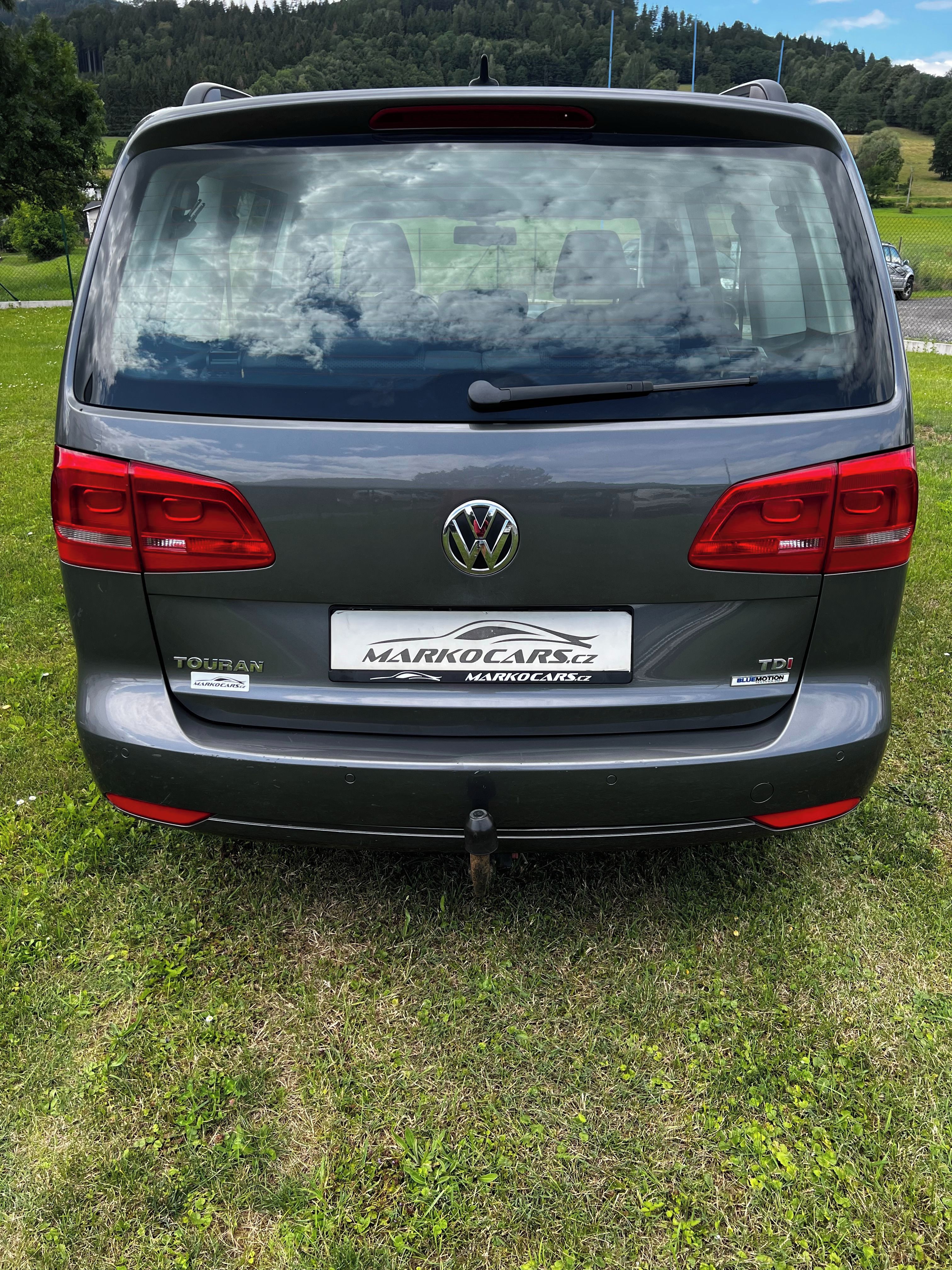 Volkswagen Touran, 1.6 TDi PANORAMA TAŽNÉ  7 MÍST - fotka 6