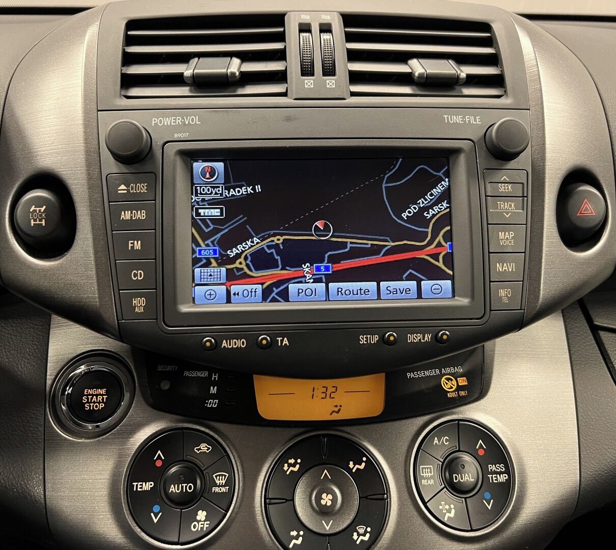 Toyota Rav4, VVT-i LUX 4x4 AT - fotka 6