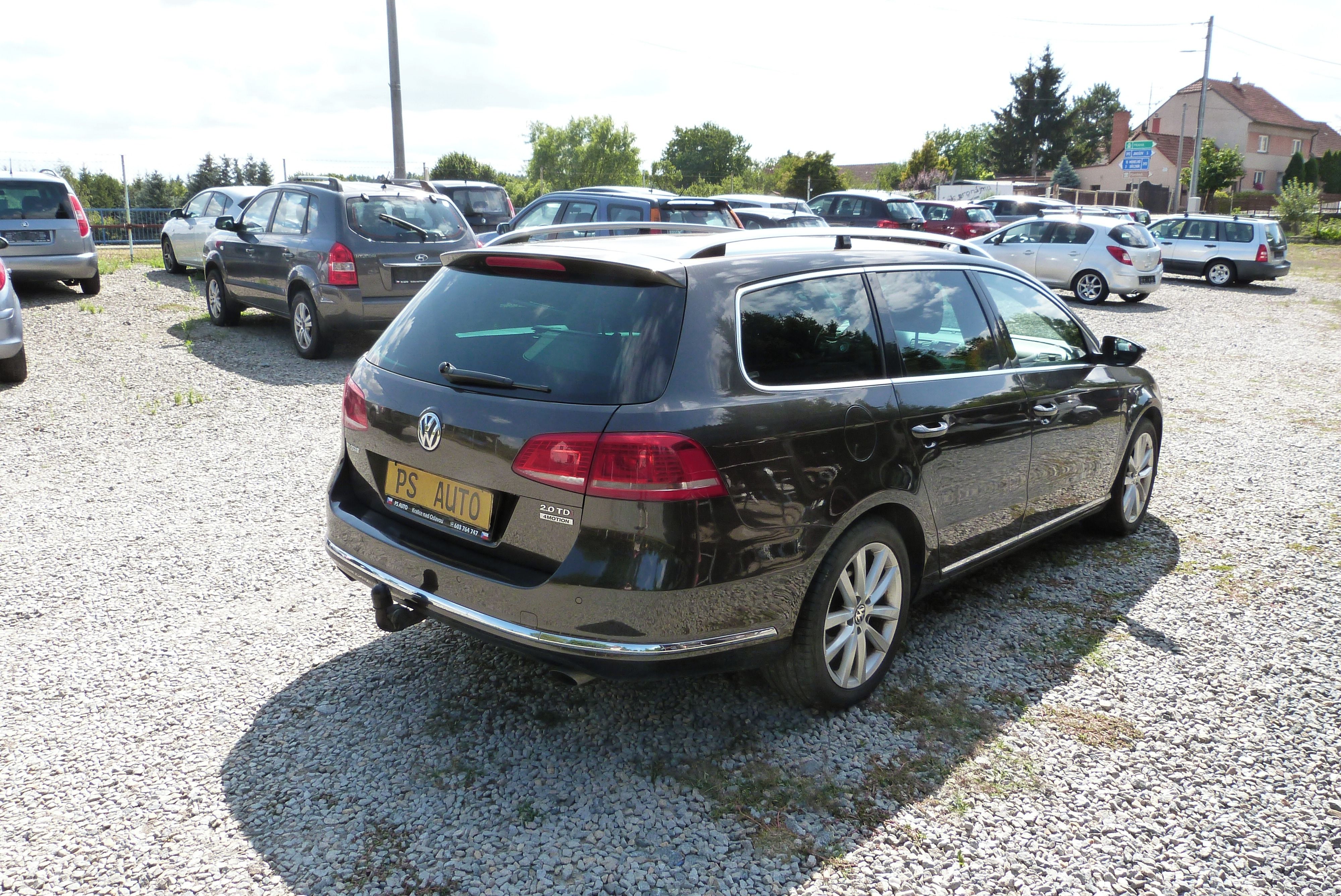 Volkswagen Passat, 2.0 TDi HighLine 4Motion - fotka 5