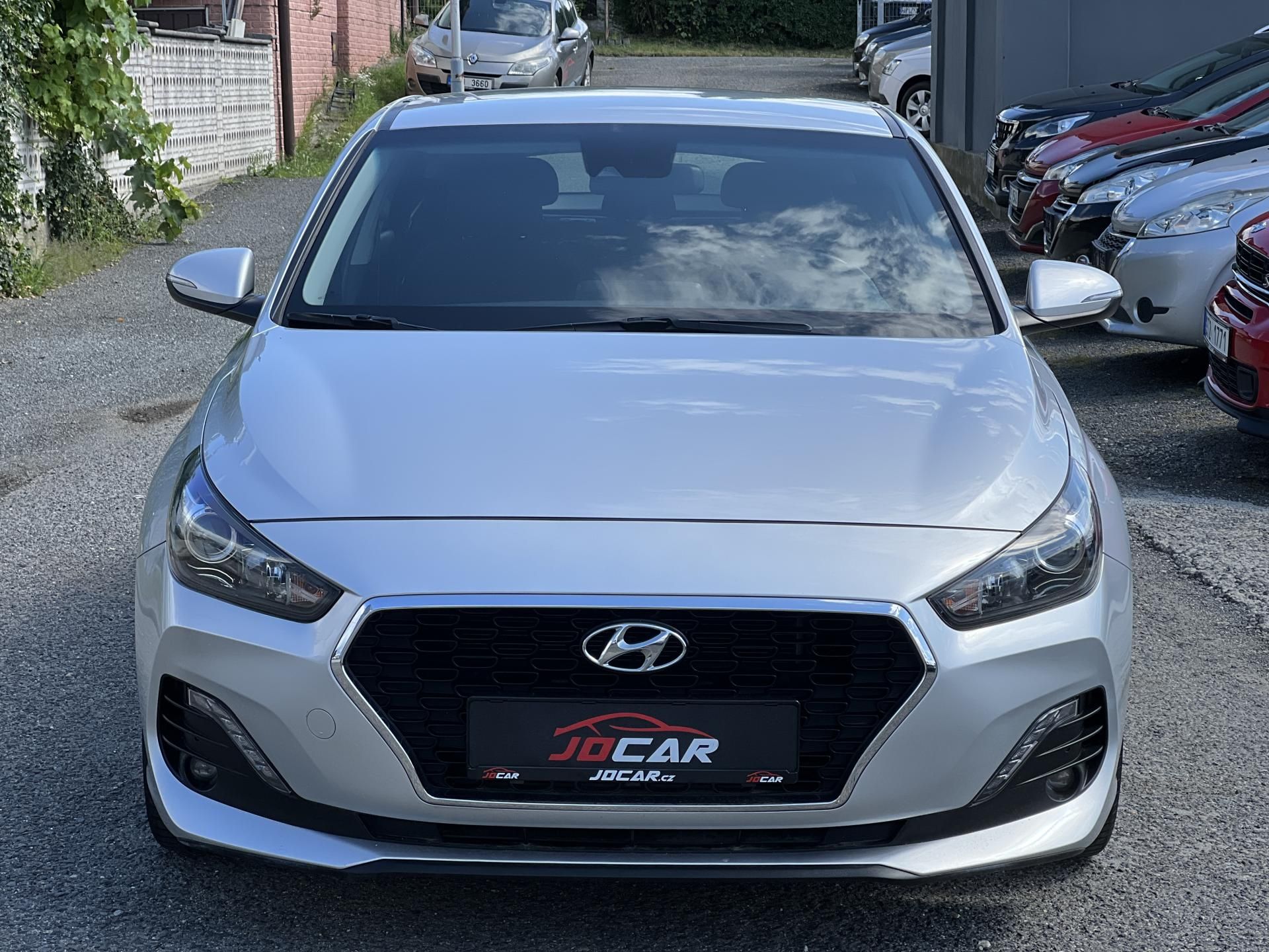 Hyundai i30, Fastback 1.0T-GDi KOUPENO V ČR - fotka 2