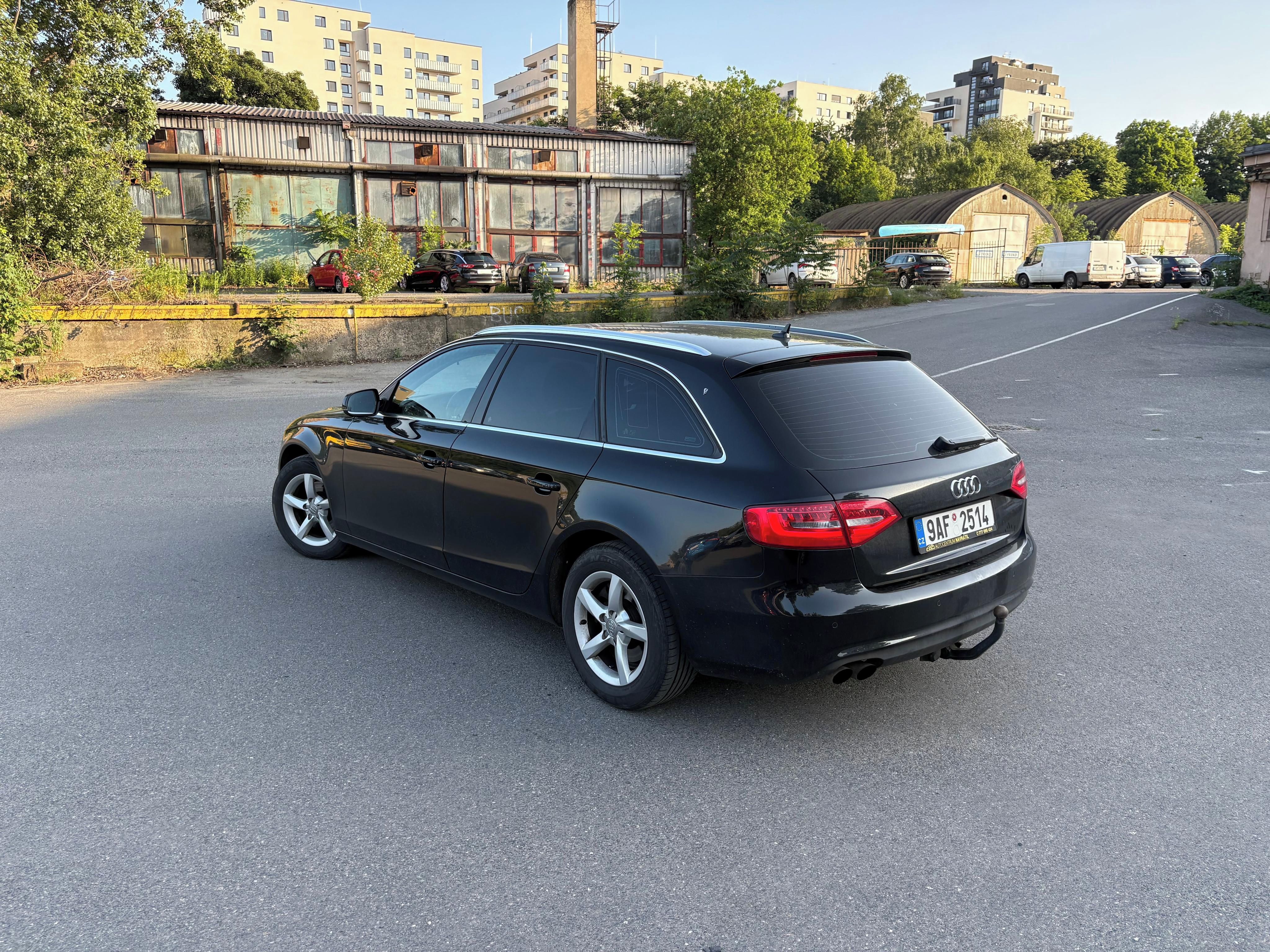 Audi A4 Avant, 2.0 TDI 132kW - fotka 4