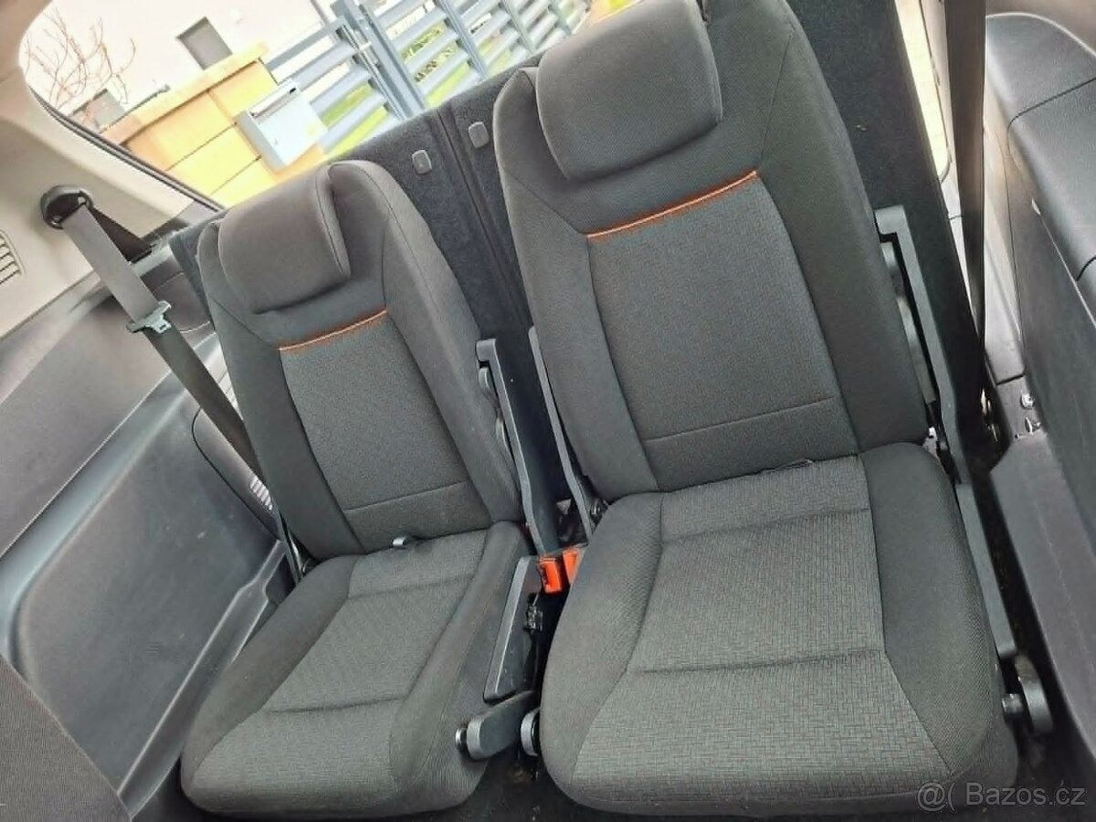 Ford S-MAX, 2.0 TDCi, 7 míst, 203 700Km - fotka 6
