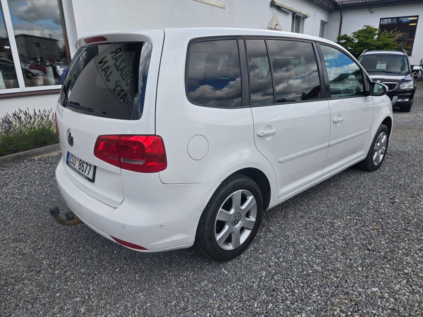 Volkswagen Touran, 2.0 TDI DSG - fotka 3