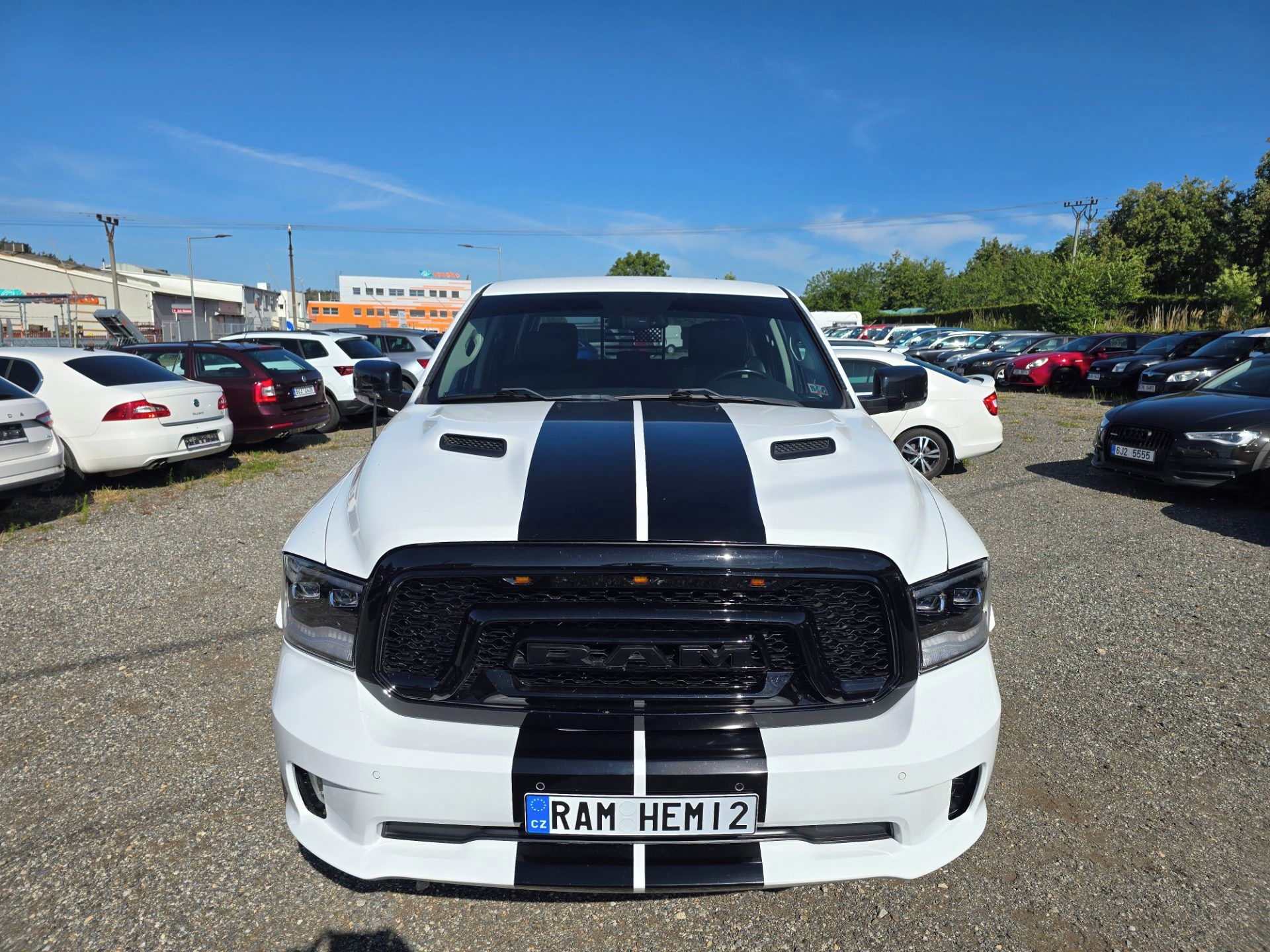 Dodge Ram 1500, 5.7 HEMI V8 Sport Crew Cab 4×4 - fotka 2