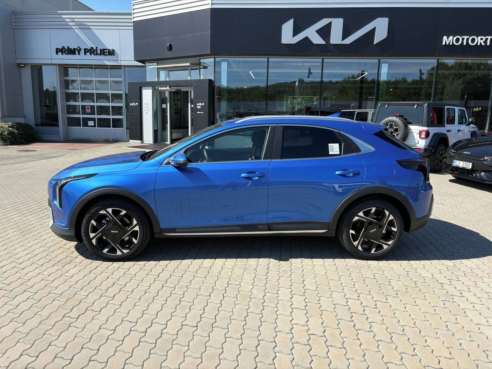 Kia XCee´d, 1,6 T-GDi GPF 7DCT TOP 110 KW - fotka 4