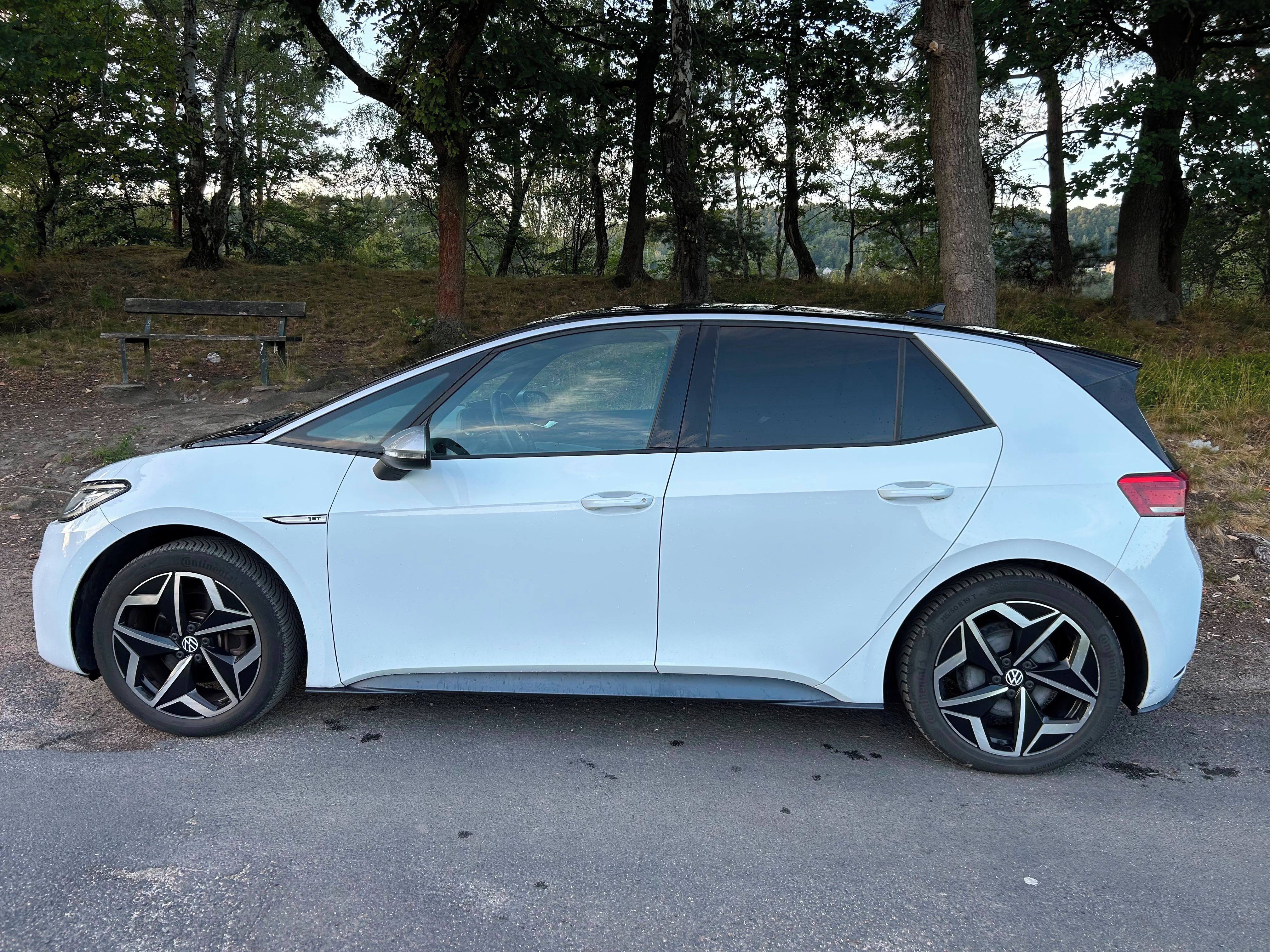 Volkswagen ID.3, 150 kW, 62 kWh, TAŽNÉ, SOH 94% - fotka 2
