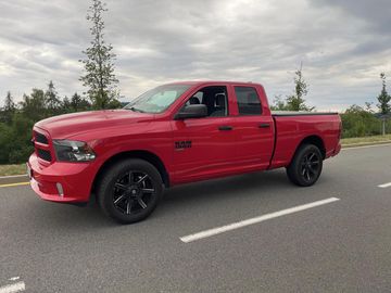 3.6 V6