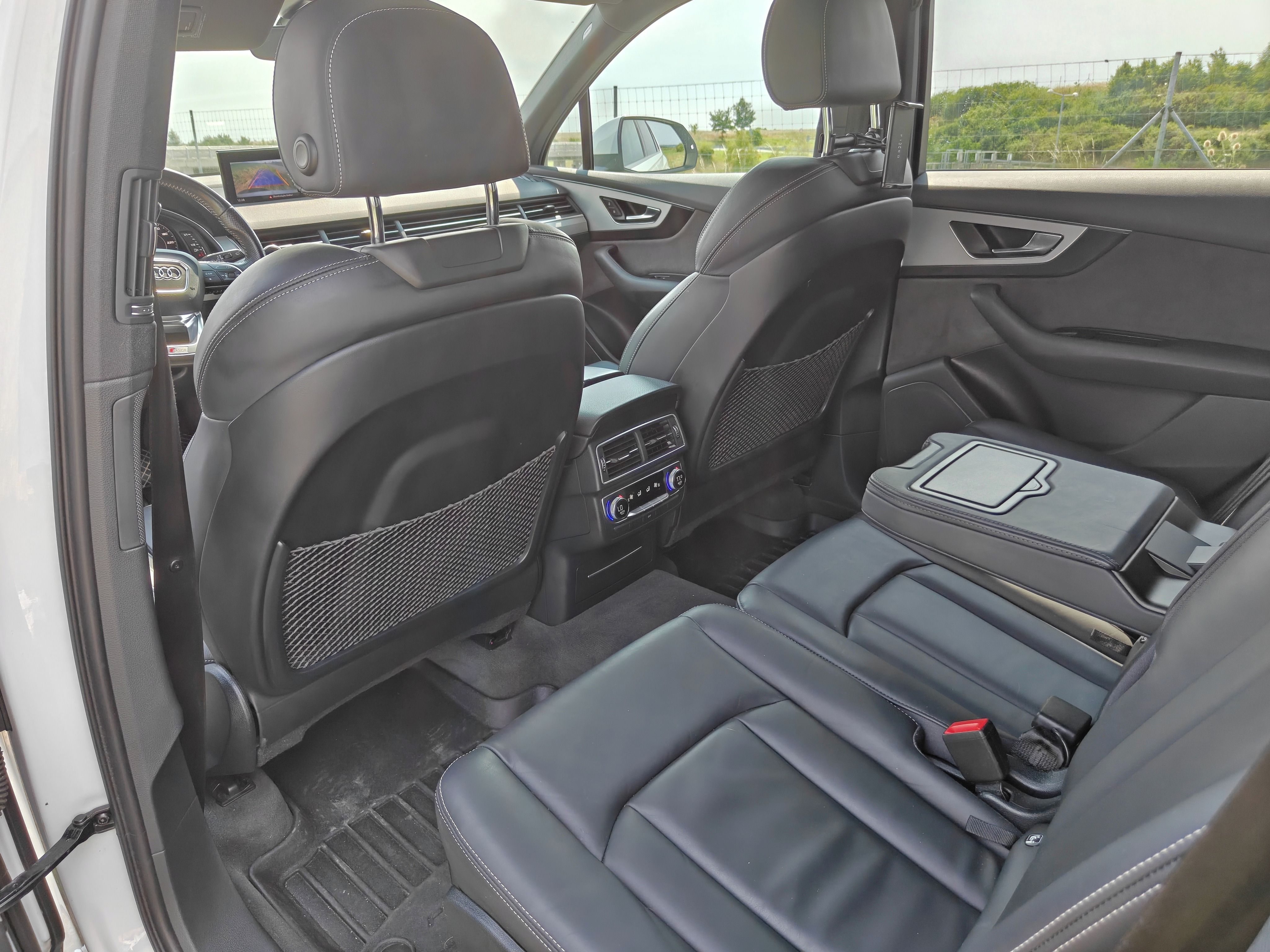 Audi Q7, Audi Q7 S-Line quattro, 7 míst - fotka 6