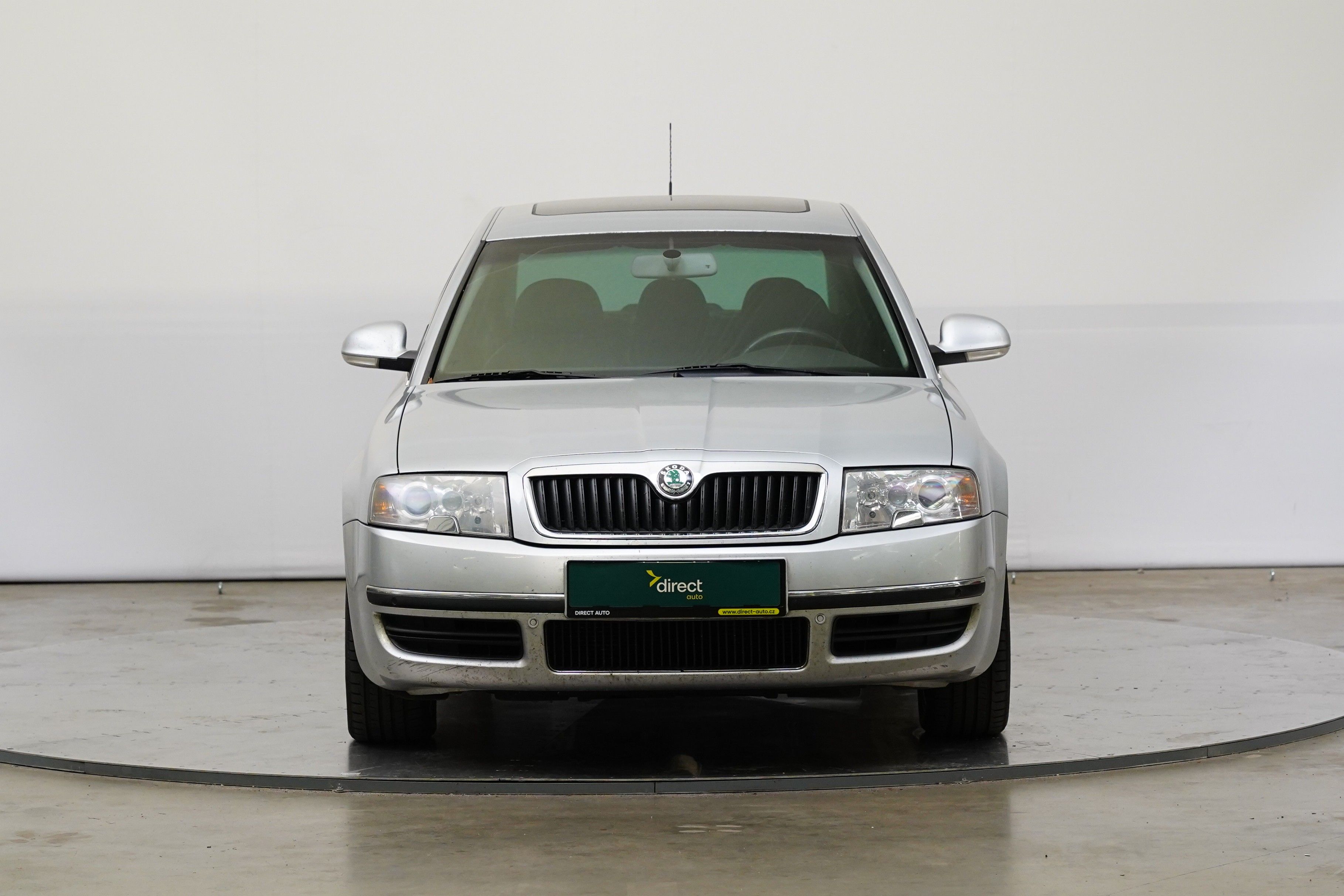 Škoda Superb, 2.0 TDI 103 kW Elegance Top - fotka 4