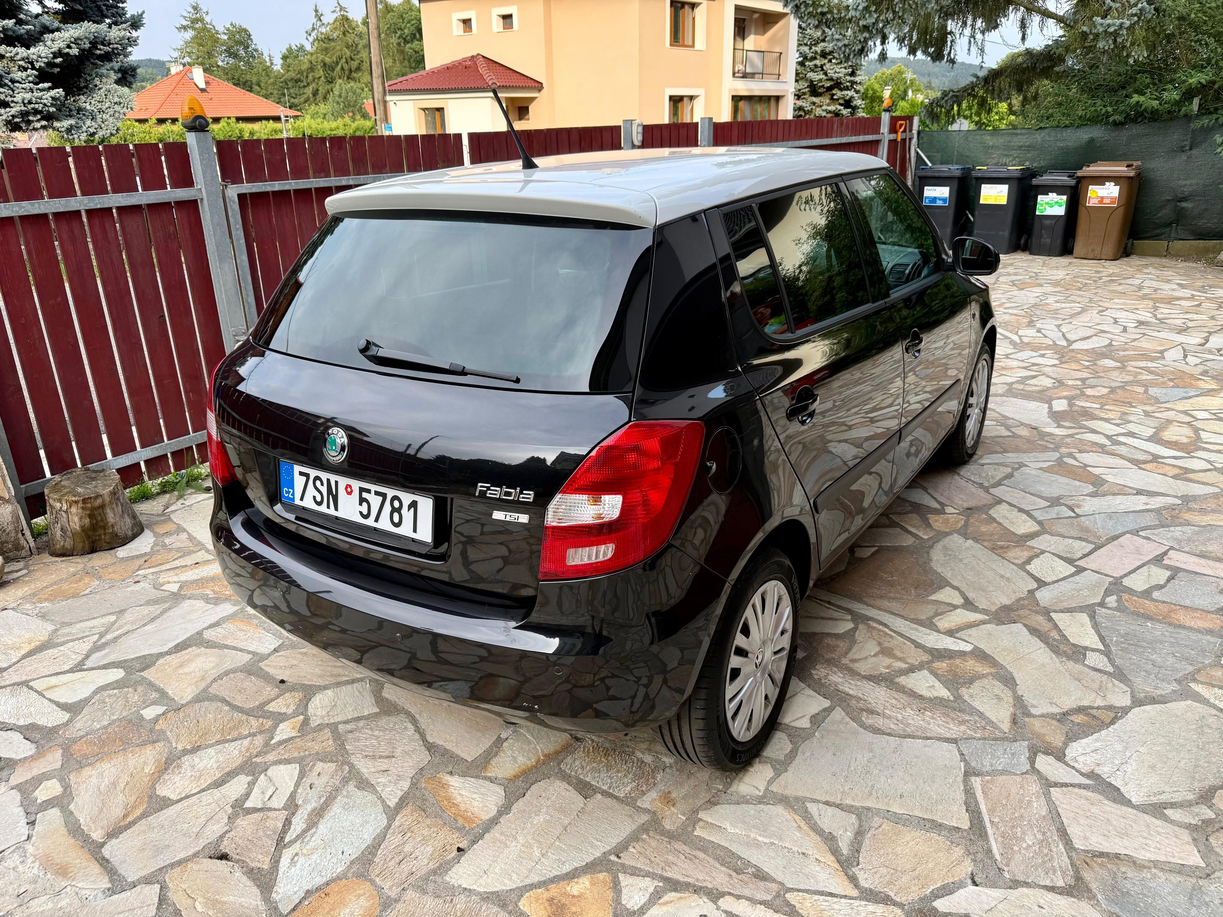 Škoda Fabia, 1.2 TSI 63KW DIG.KLIMA SERVIS - fotka 4