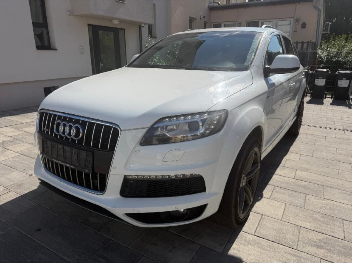Audi Q7, 3,0 TDI S-Line - fotka 2