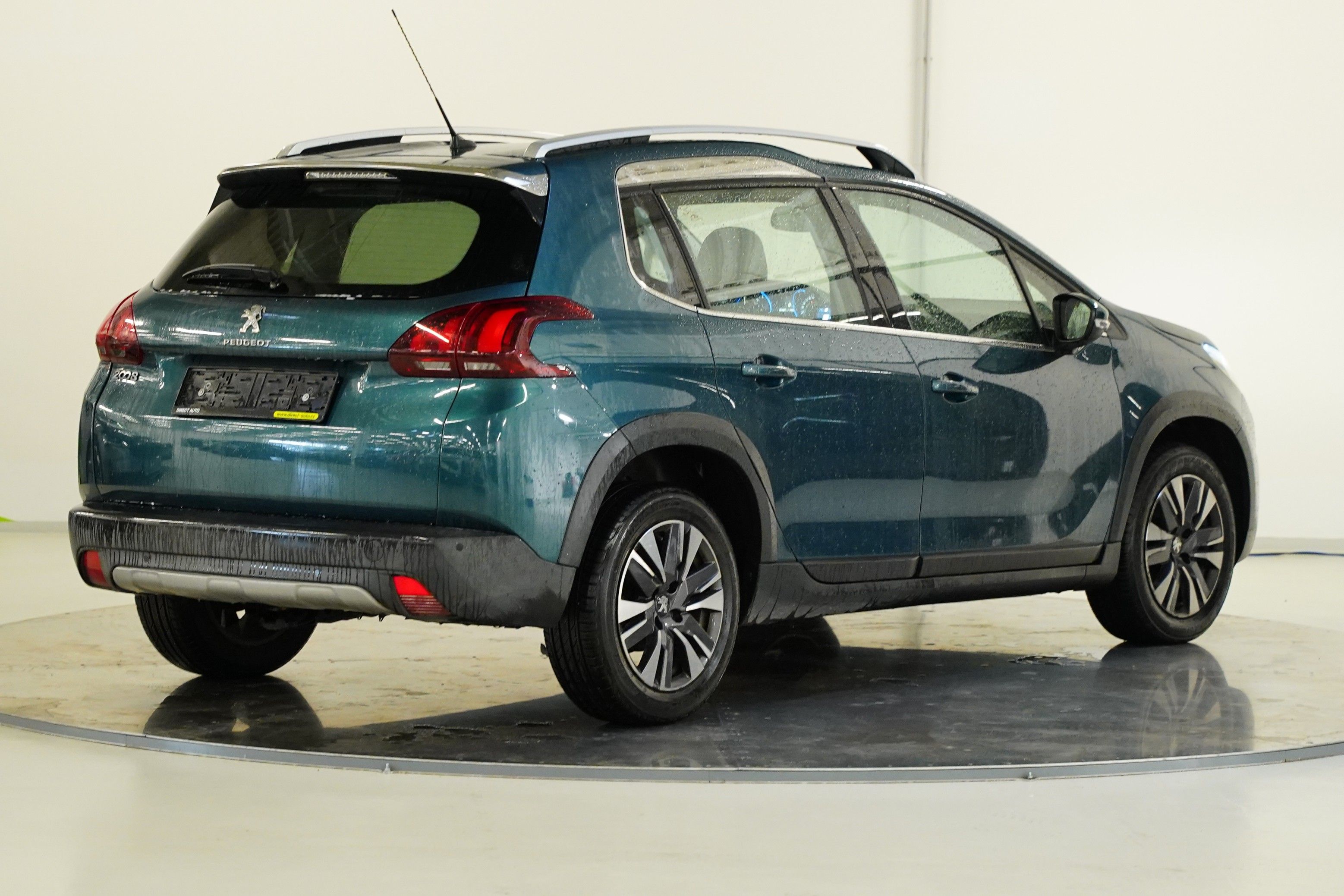 Peugeot 2008, 1.2 PureTech 96 kW Allure - fotka 2